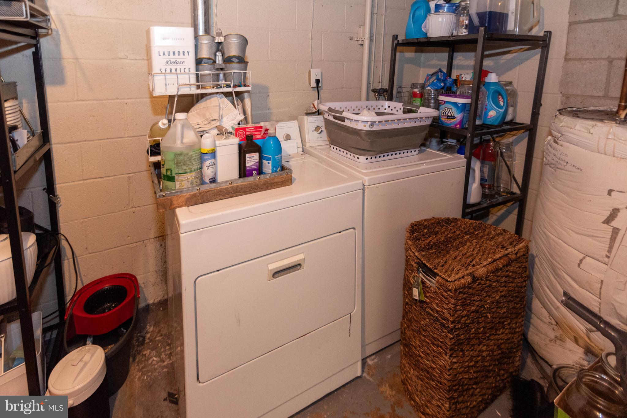 BROOKSIDE MANOR - Residential