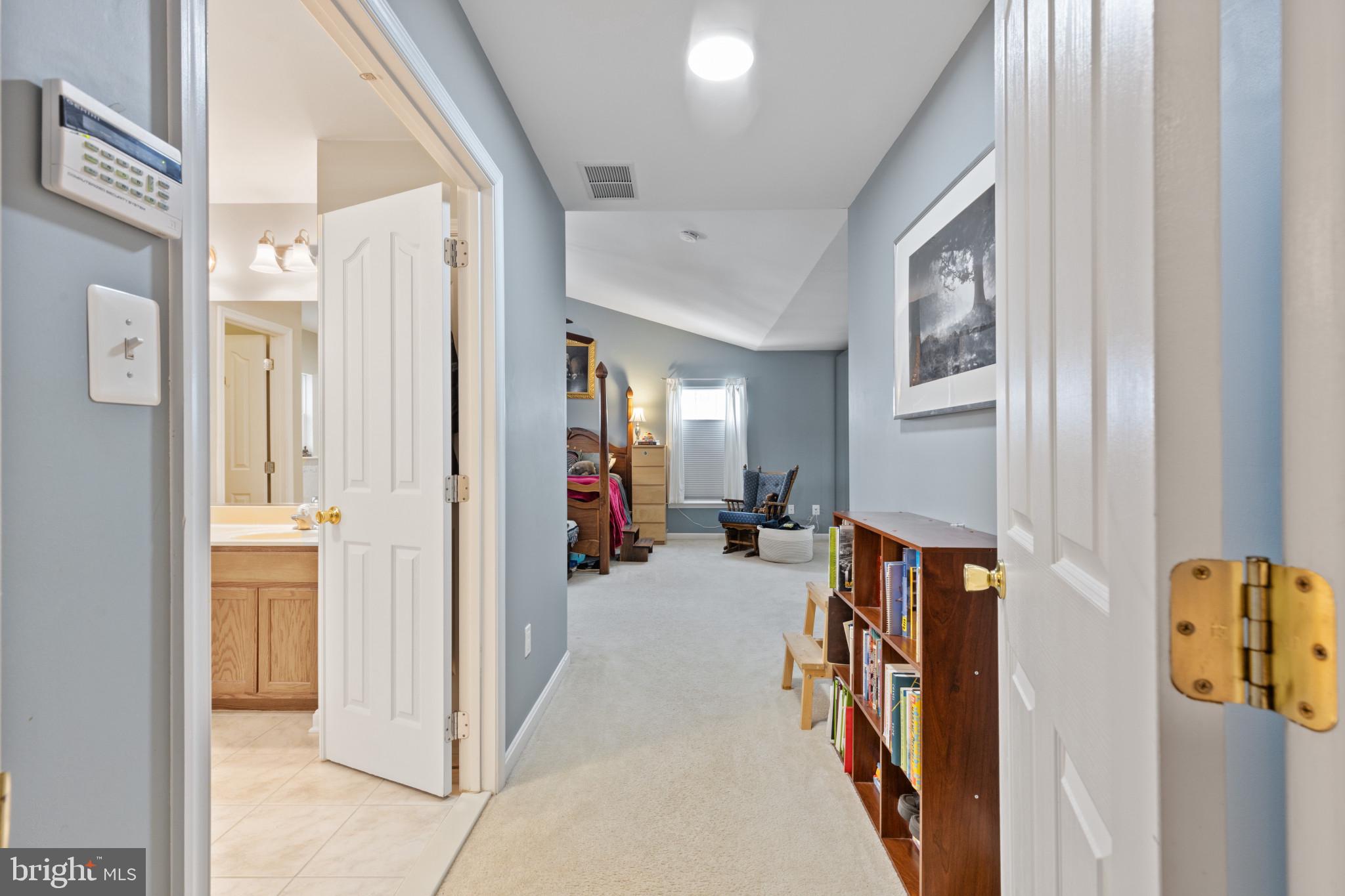 EAST VALLEY OAKS - Residential