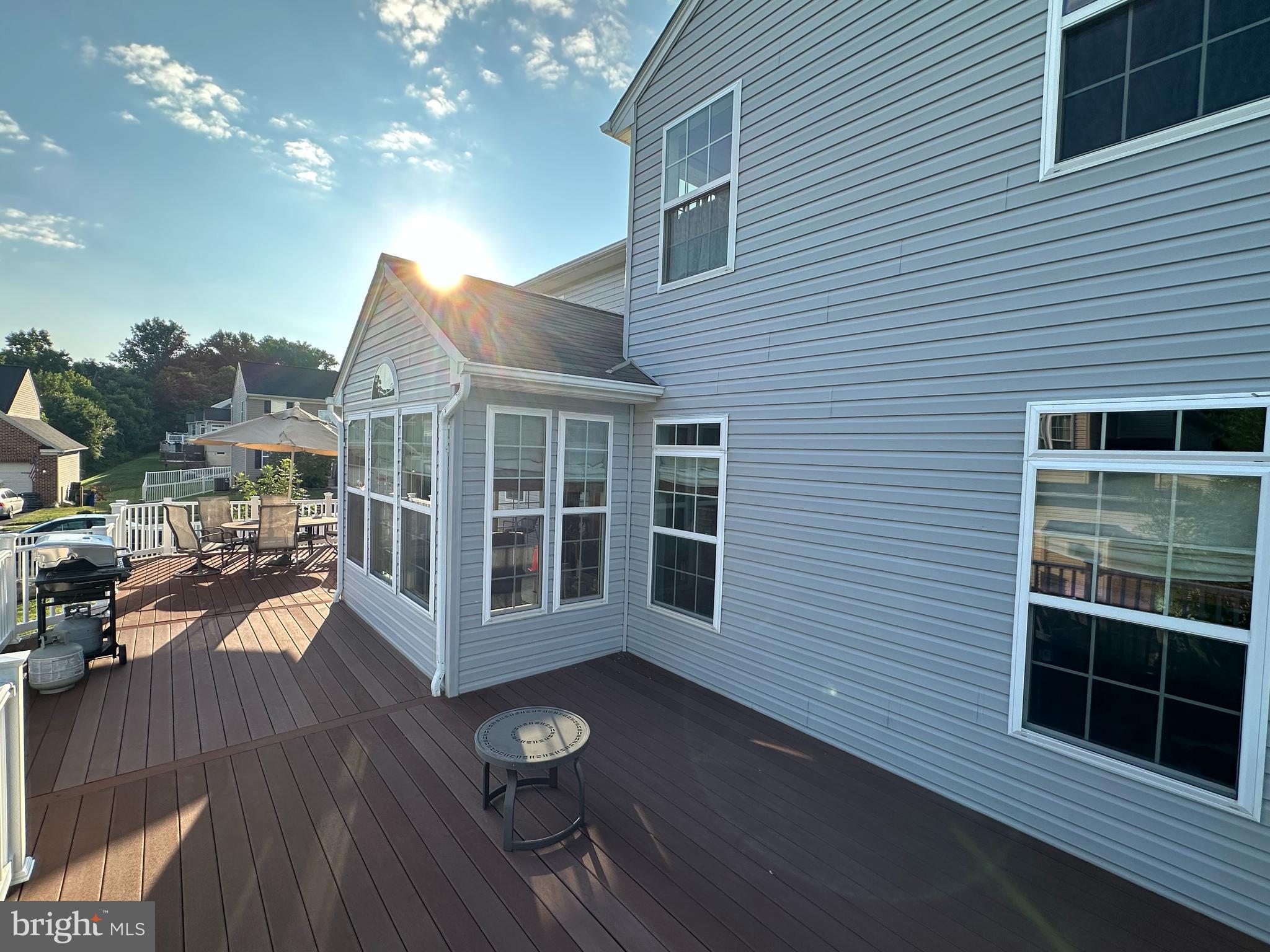 EAST VALLEY OAKS - Residential