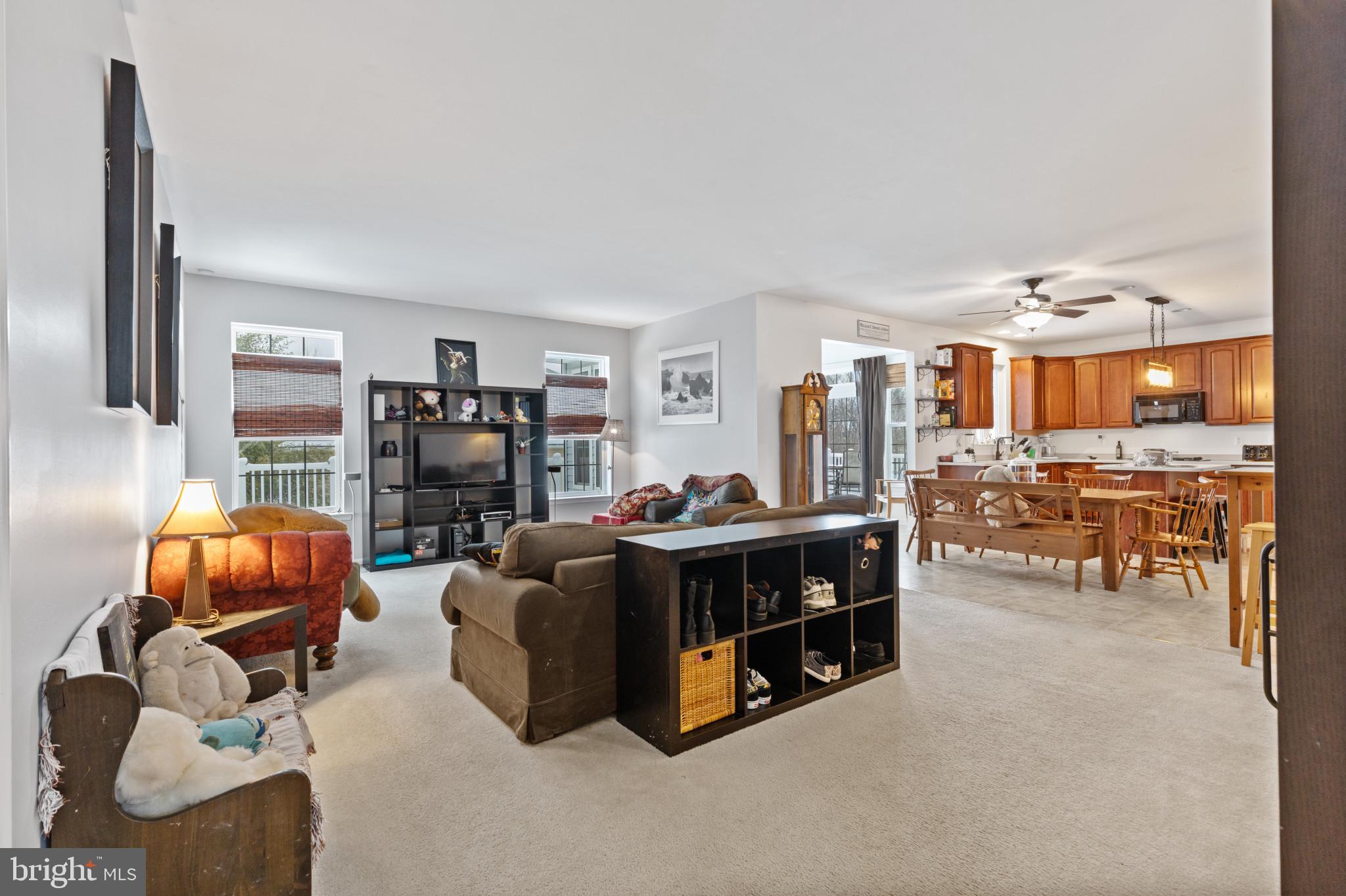 EAST VALLEY OAKS - Residential