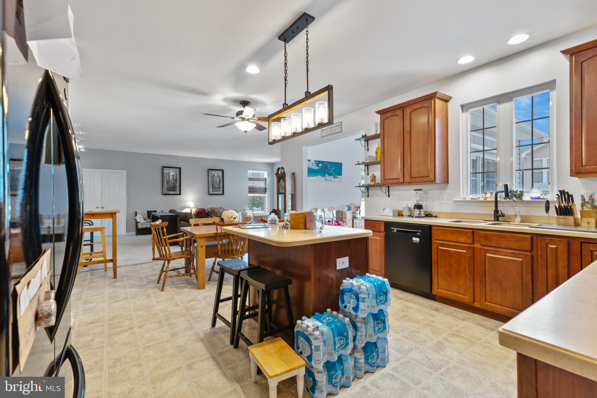 EAST VALLEY OAKS - Residential