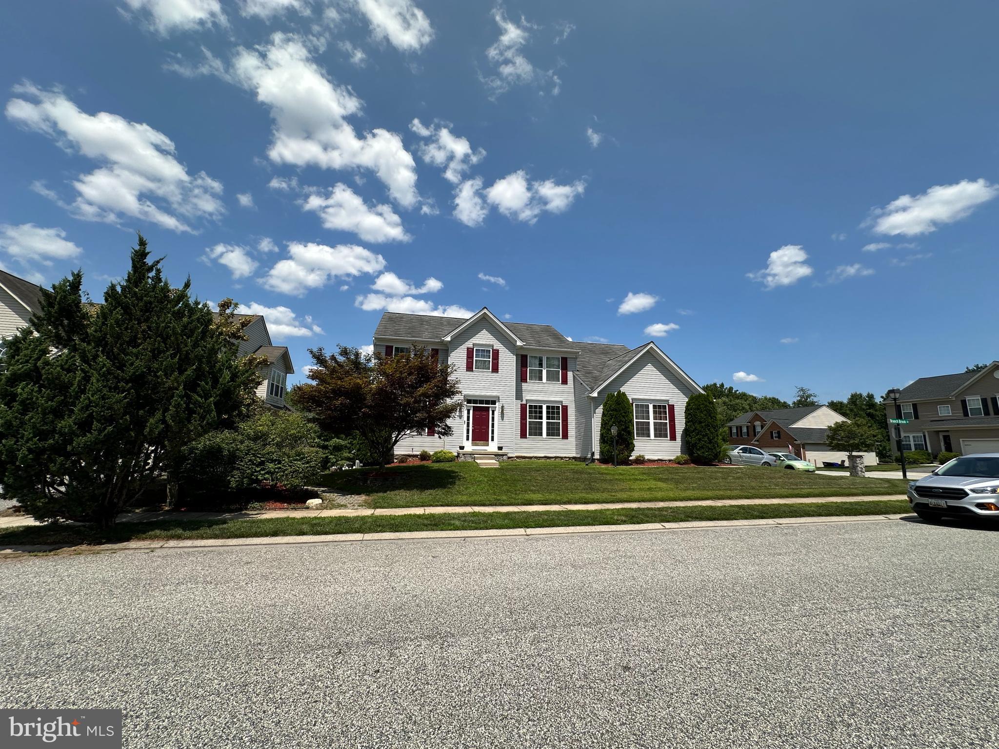 EAST VALLEY OAKS - Residential