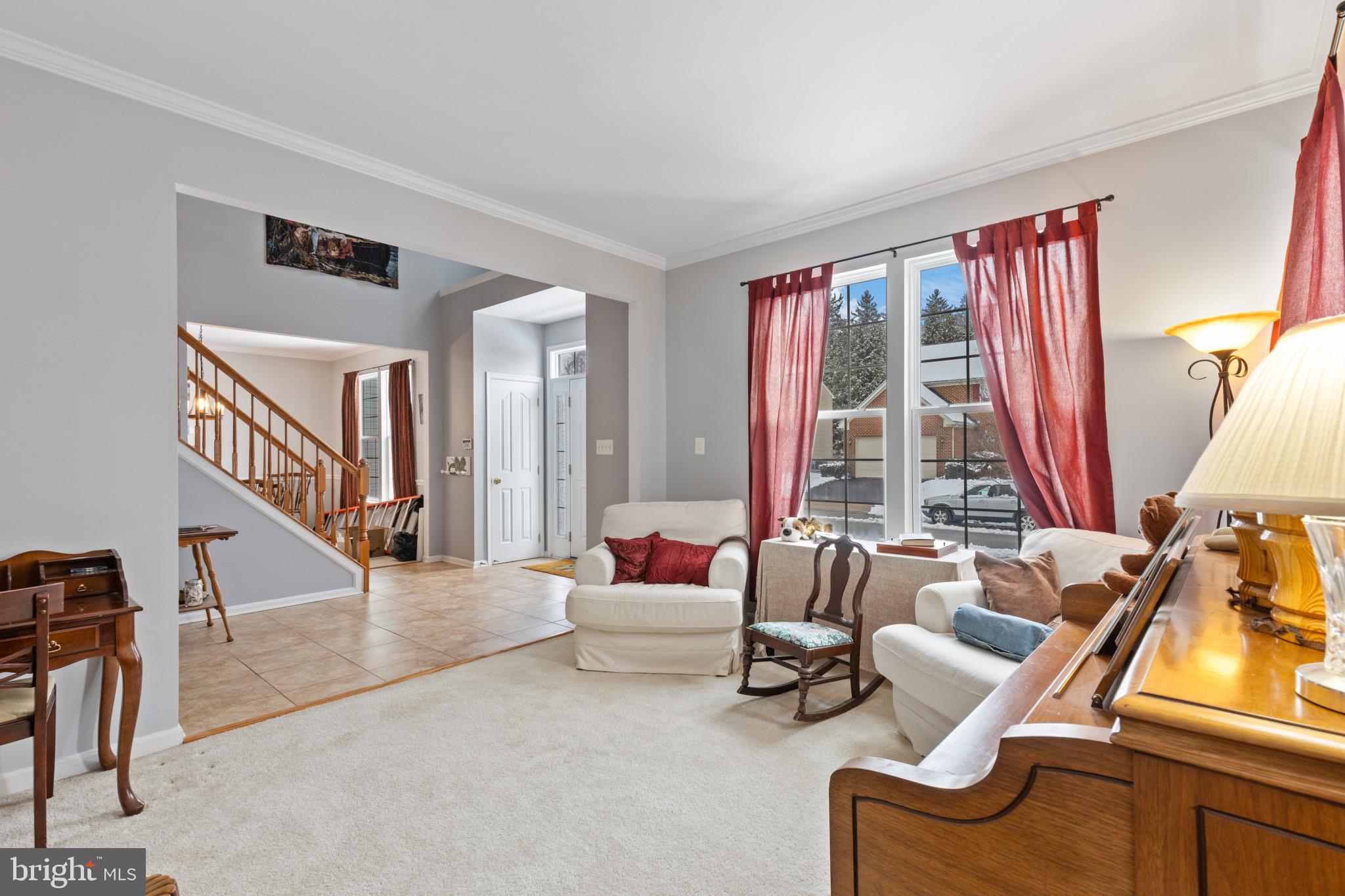 EAST VALLEY OAKS - Residential