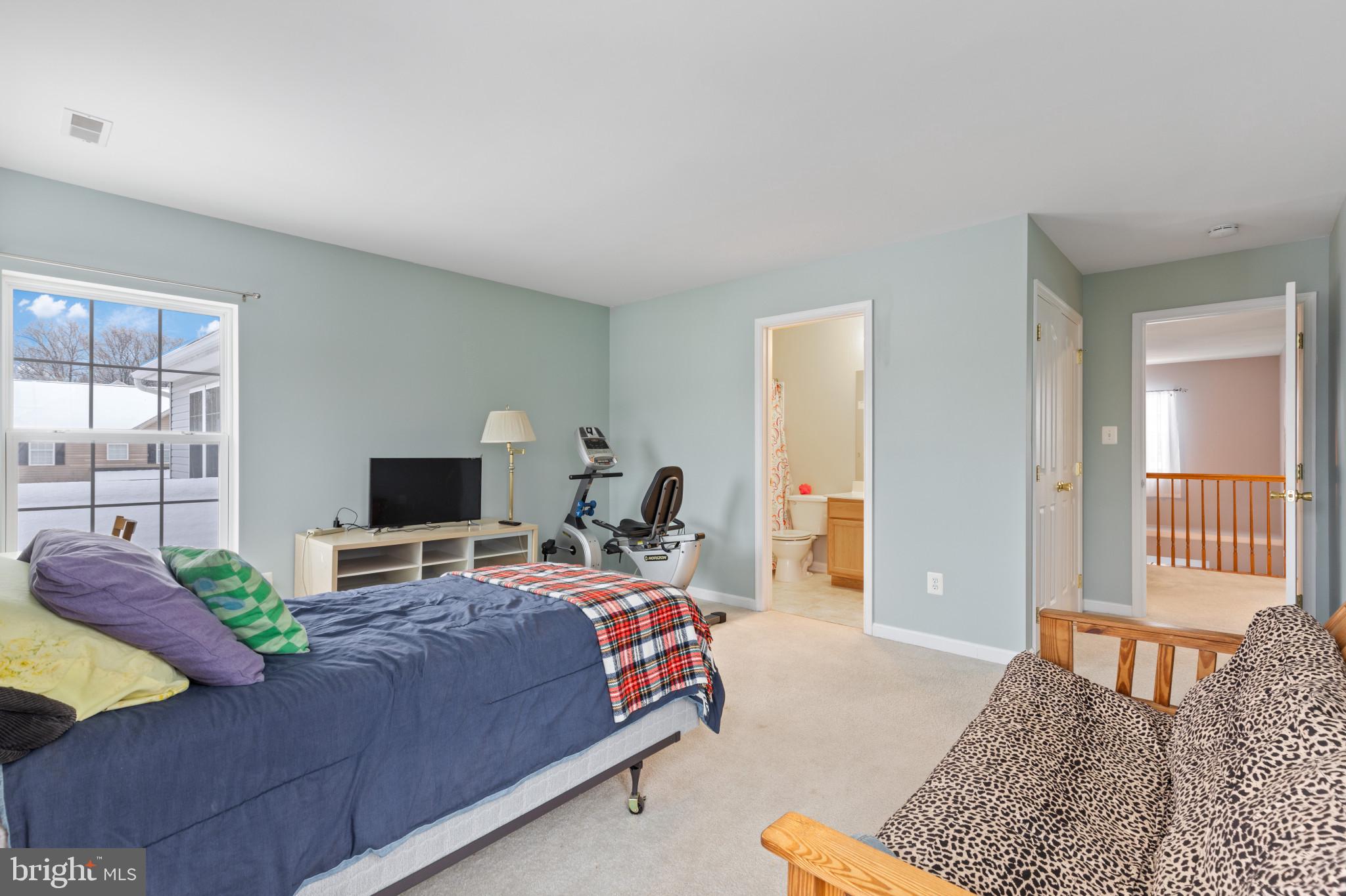 EAST VALLEY OAKS - Residential