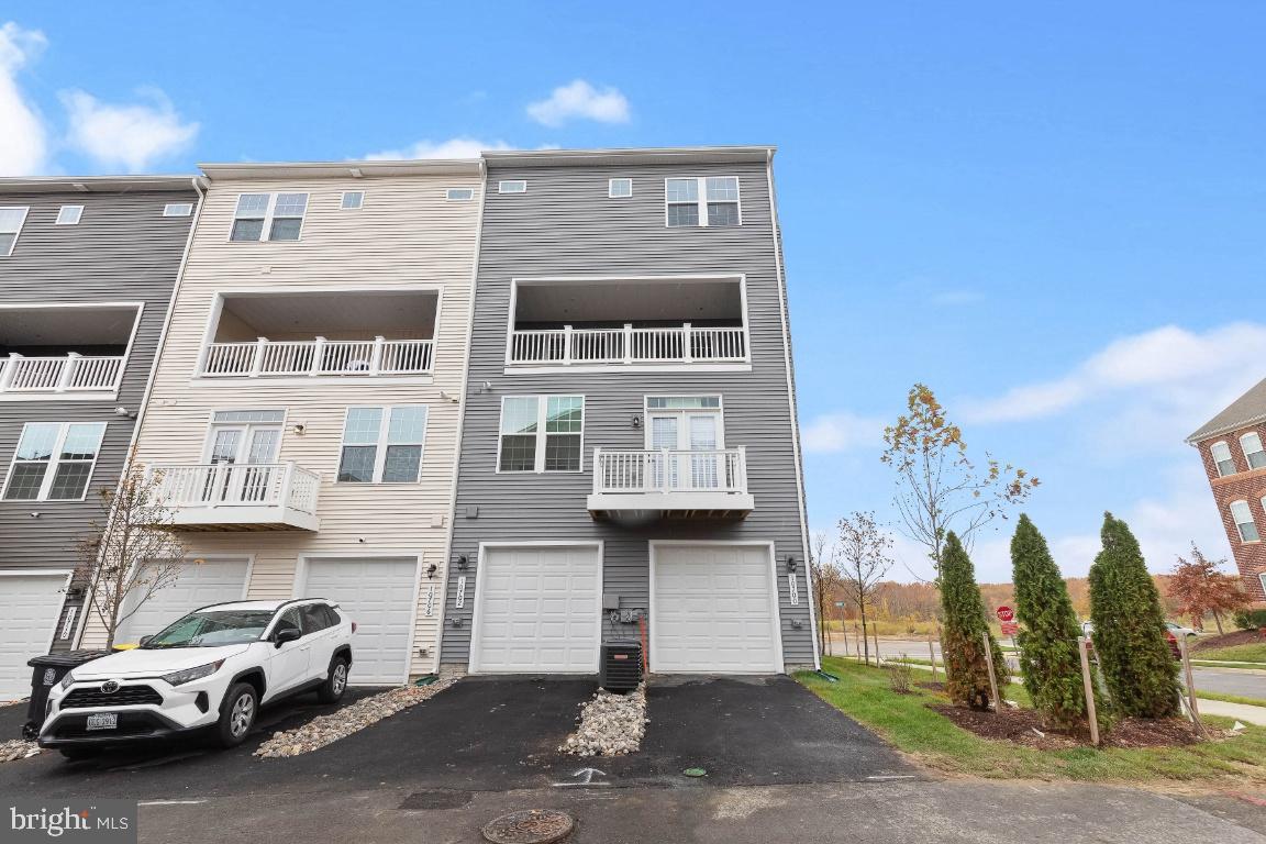 WESTPHALIA TOWN CENTER - Residential Lease