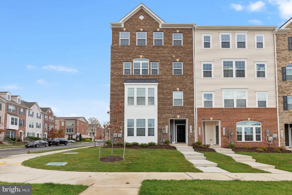 WESTPHALIA TOWN CENTER - Residential Lease