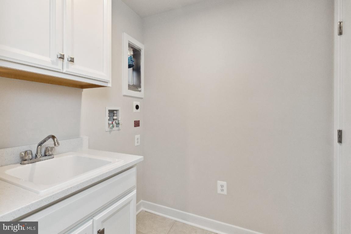 WESTPHALIA TOWN CENTER - Residential Lease