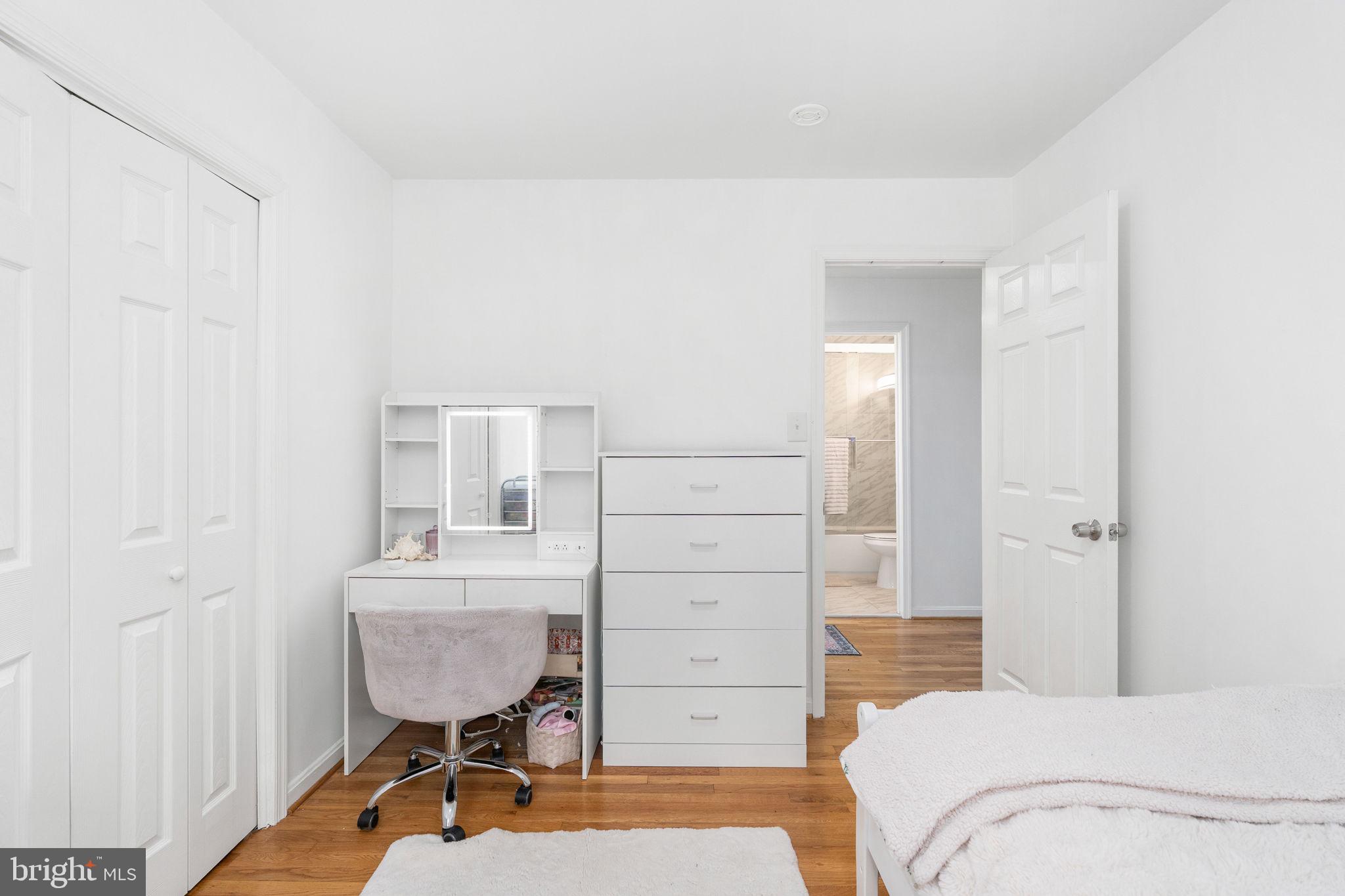 KINGS PARK - Residential