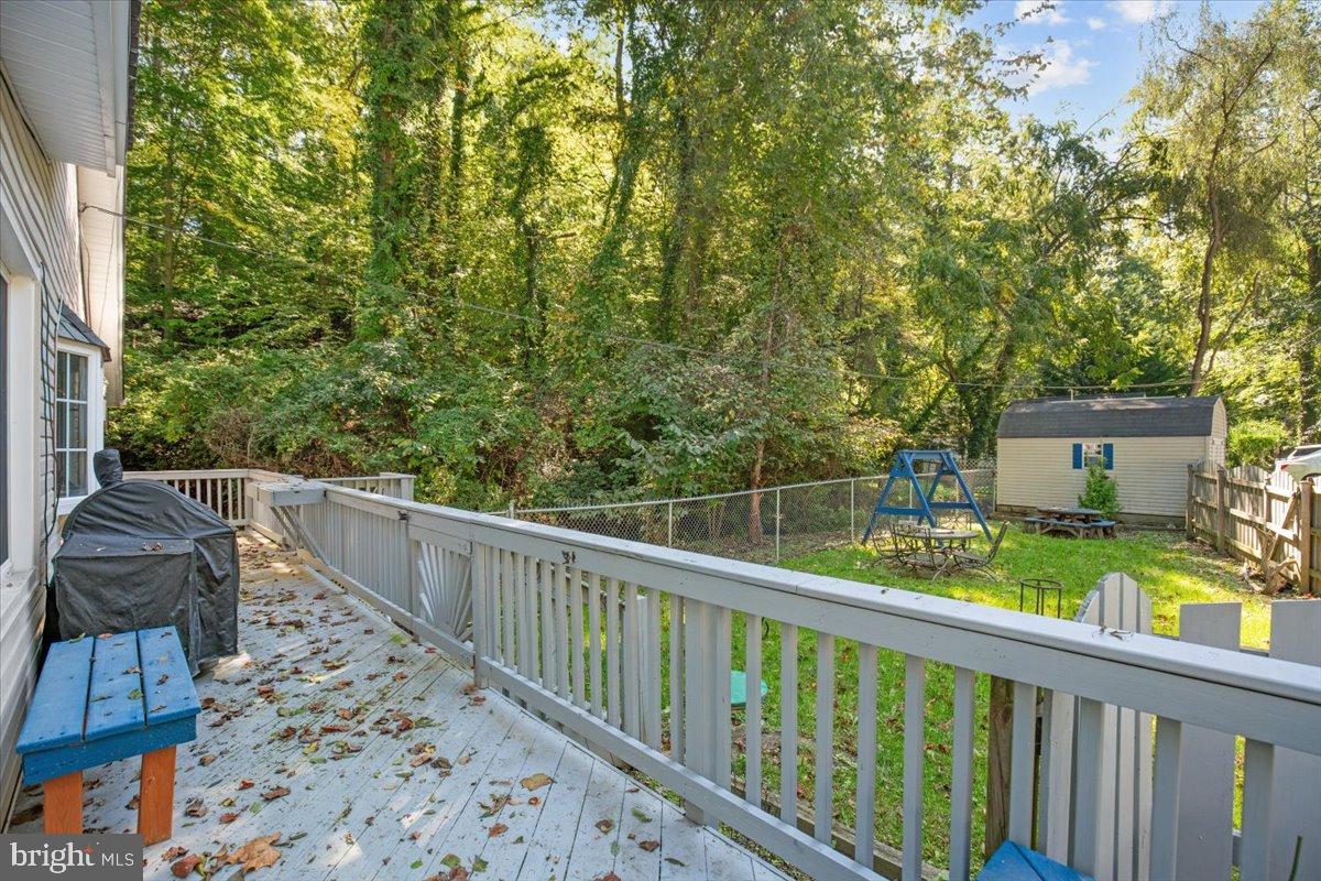 KENWOOD BEACH - Residential Lease