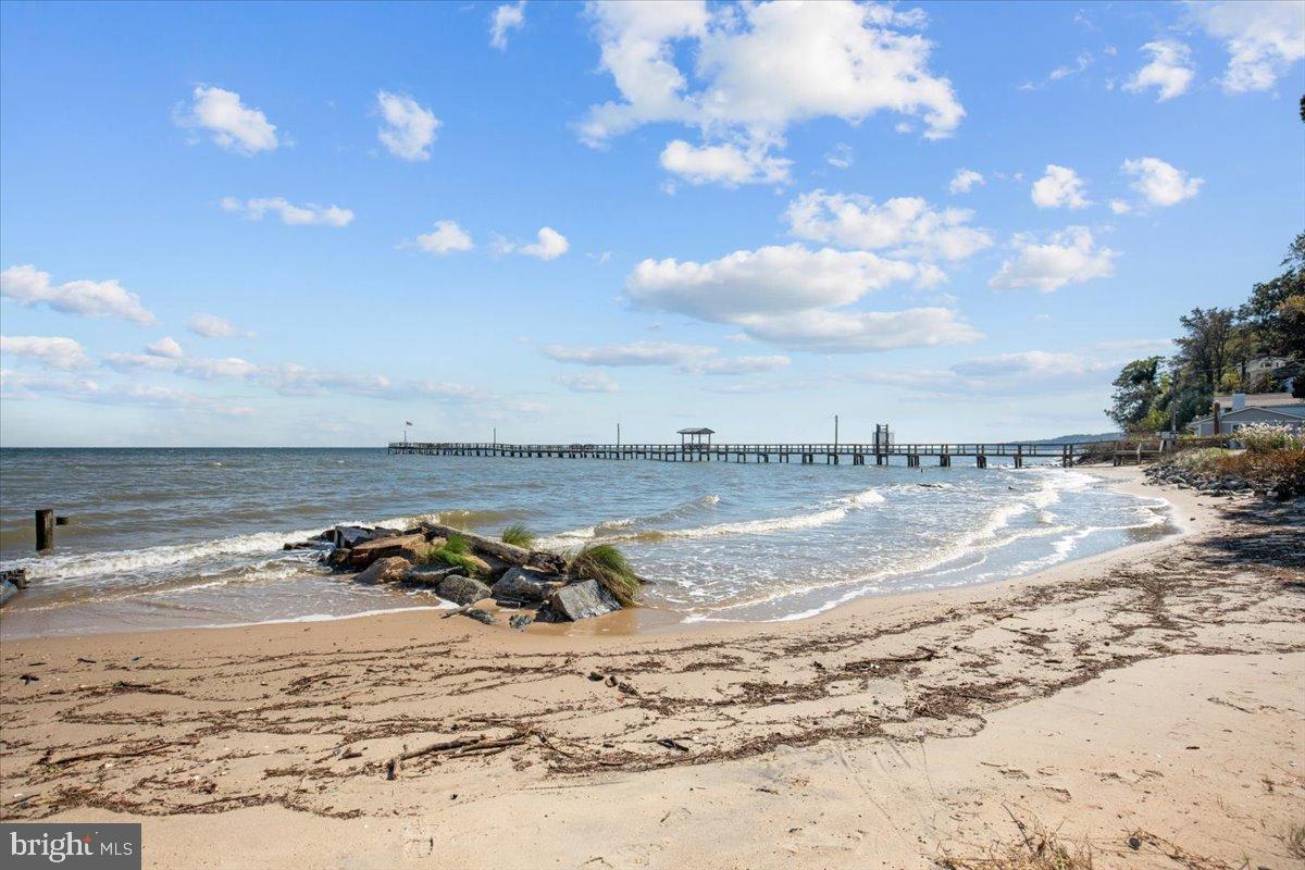 KENWOOD BEACH - Residential Lease