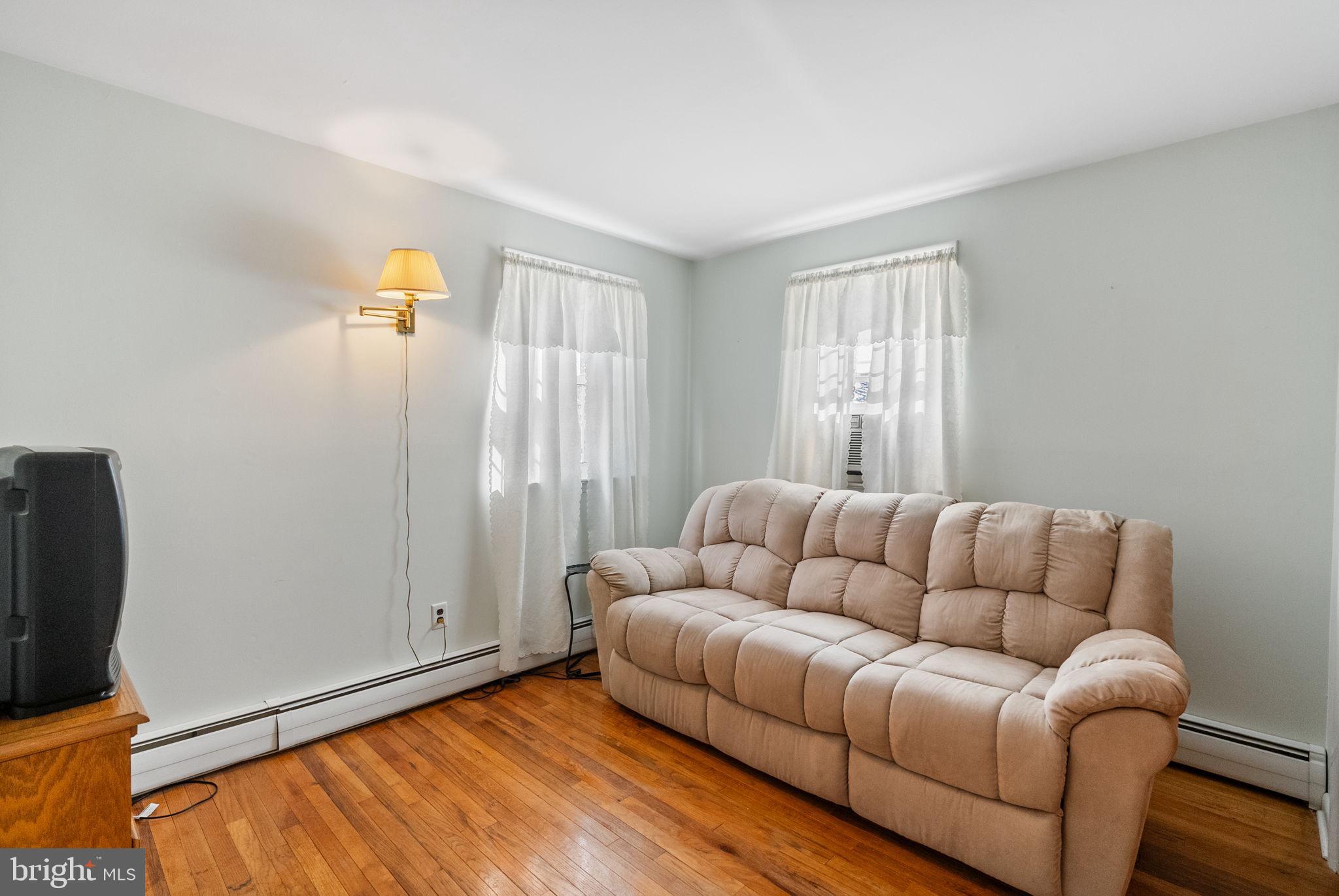 MAPLE GLEN - Residential