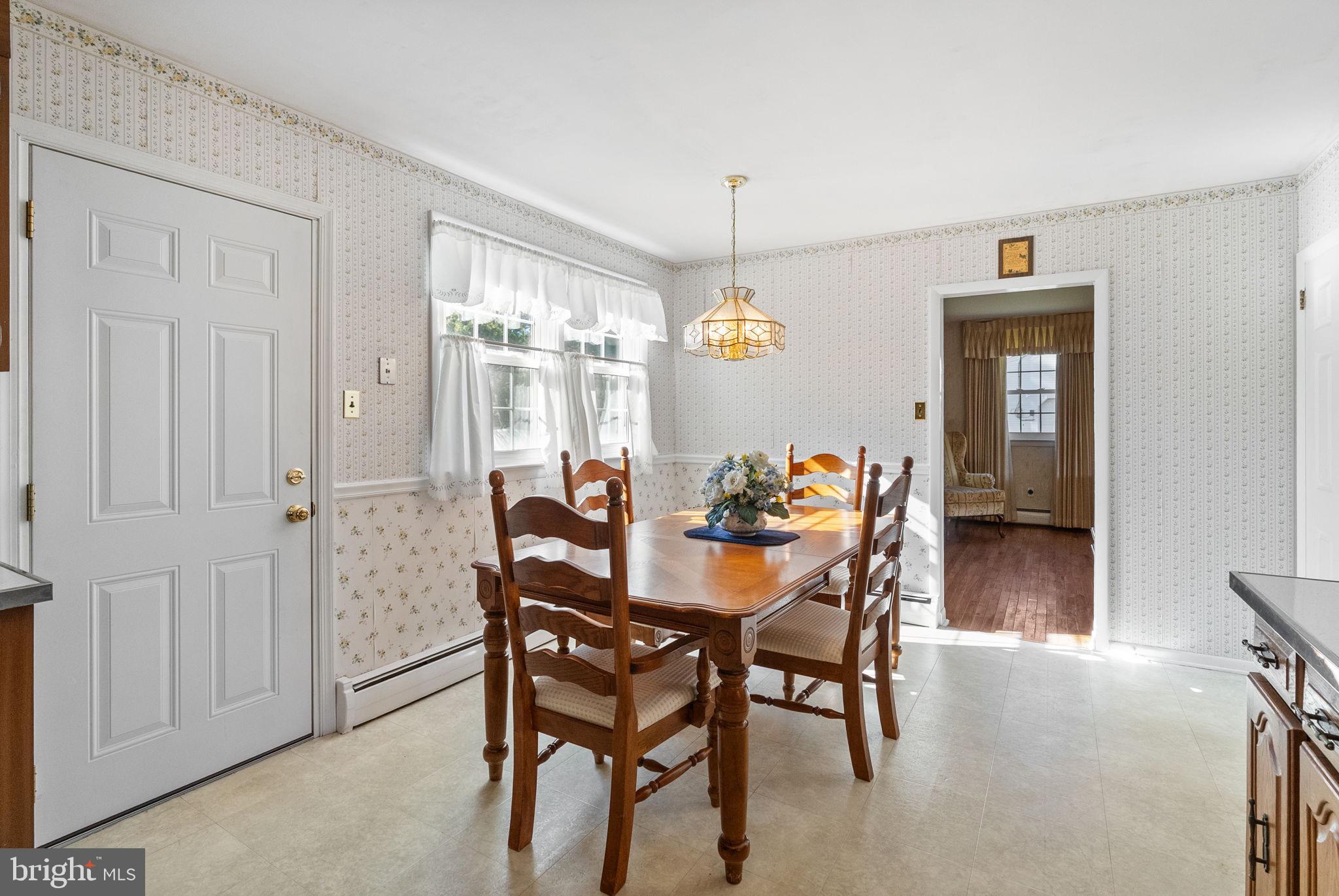 MAPLE GLEN - Residential