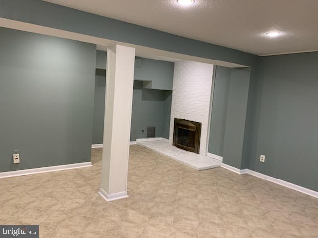 YATES VILLAGE - Residential Lease