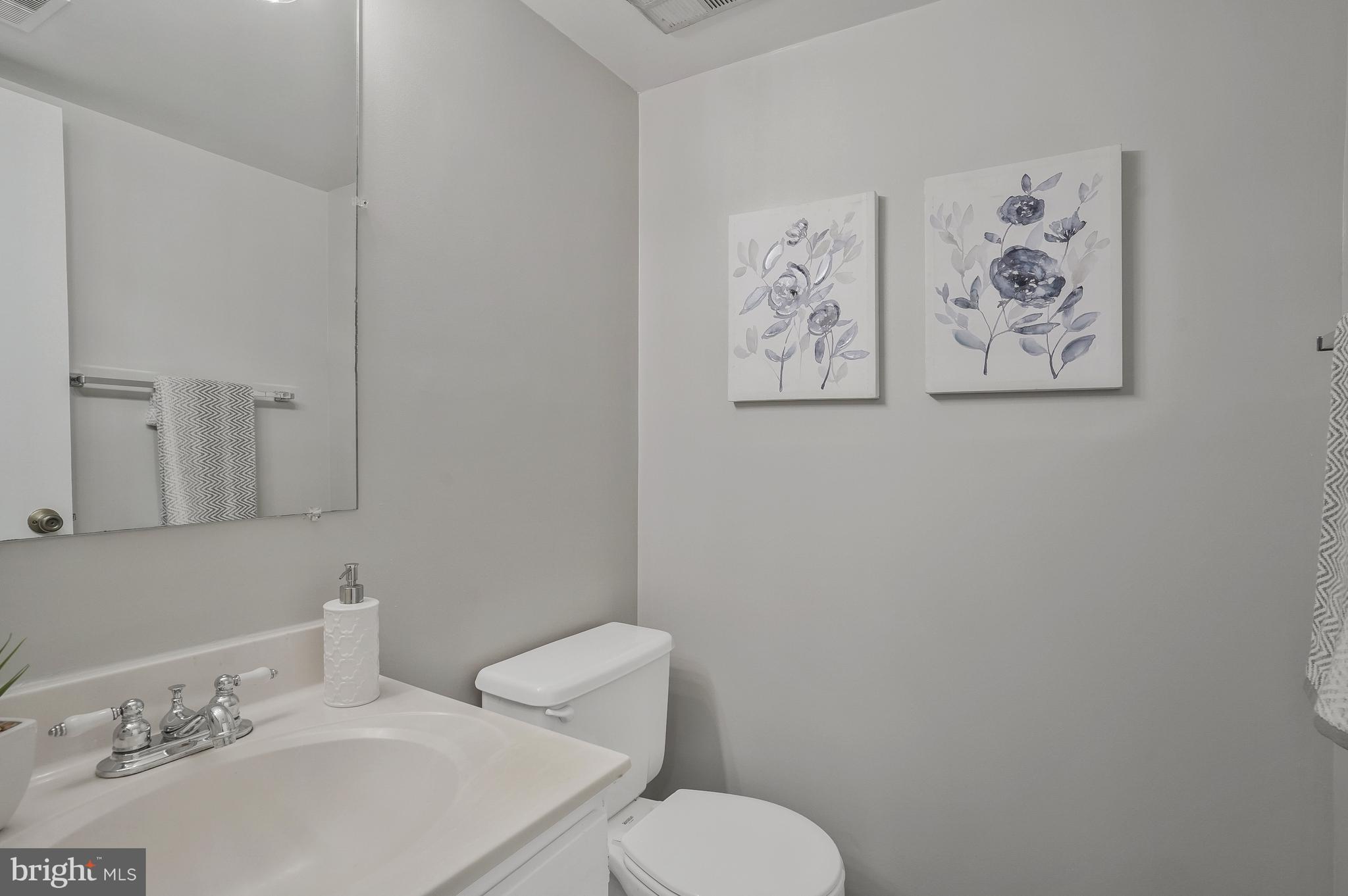 COLONY PARK - Residential