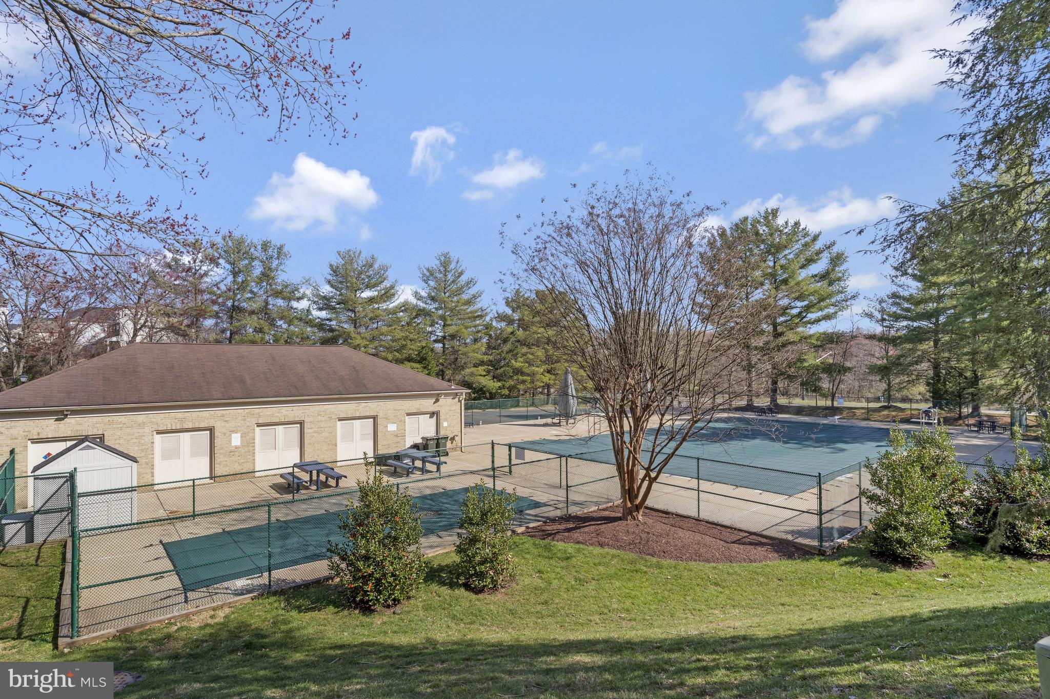 COLONY PARK - Residential