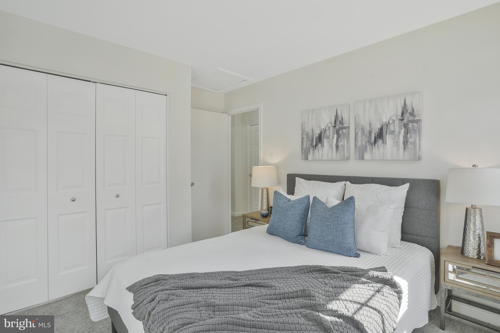 COLONY PARK - Residential