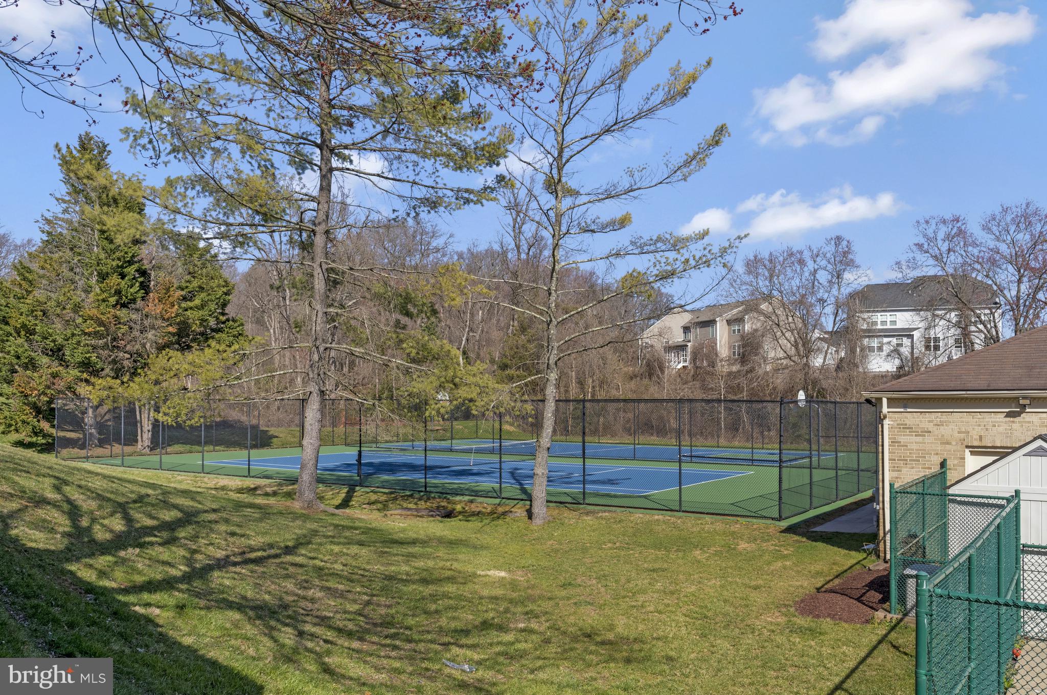 COLONY PARK - Residential