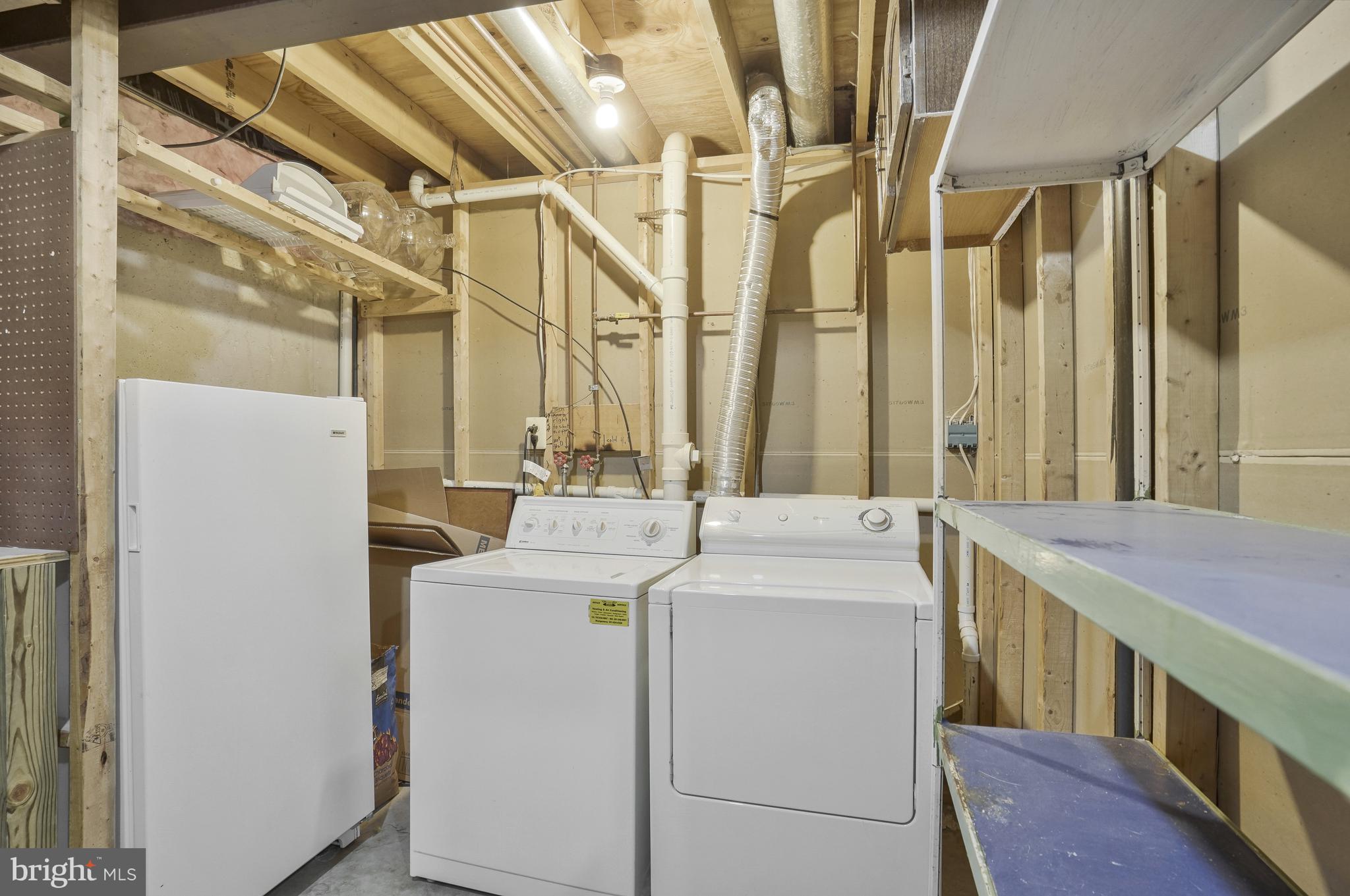 COLONY PARK - Residential