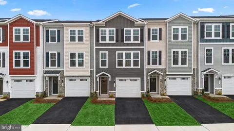 107 Checkerspot Way, Lake Frederick, VA MLS: VAFV2033580
