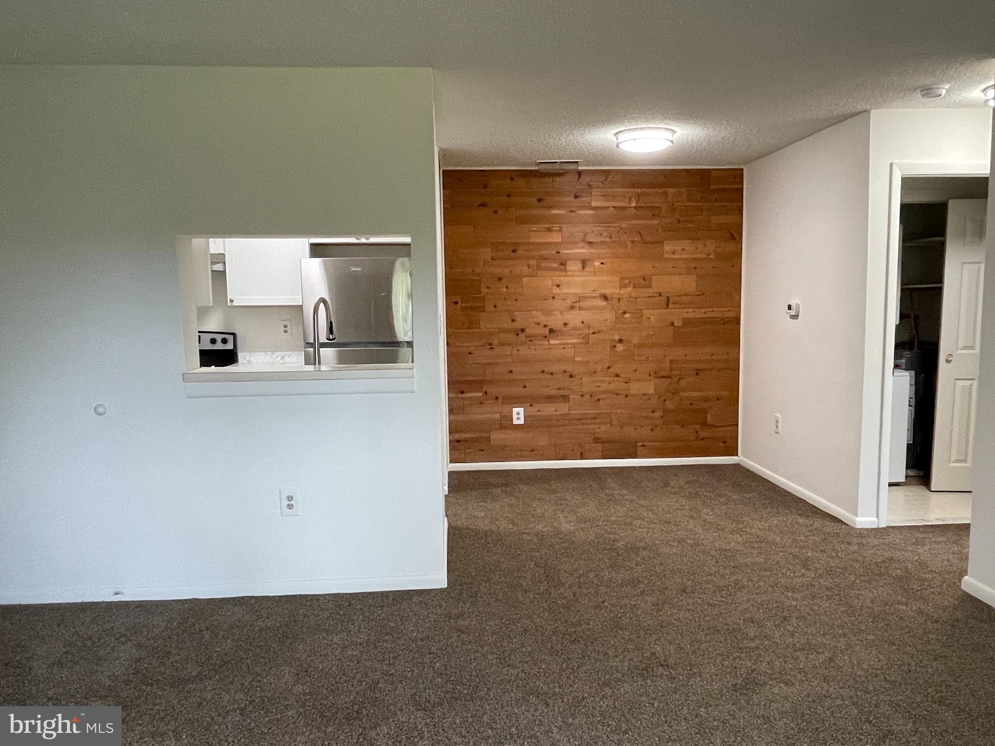 1216 RAVENS CREST DRIVE