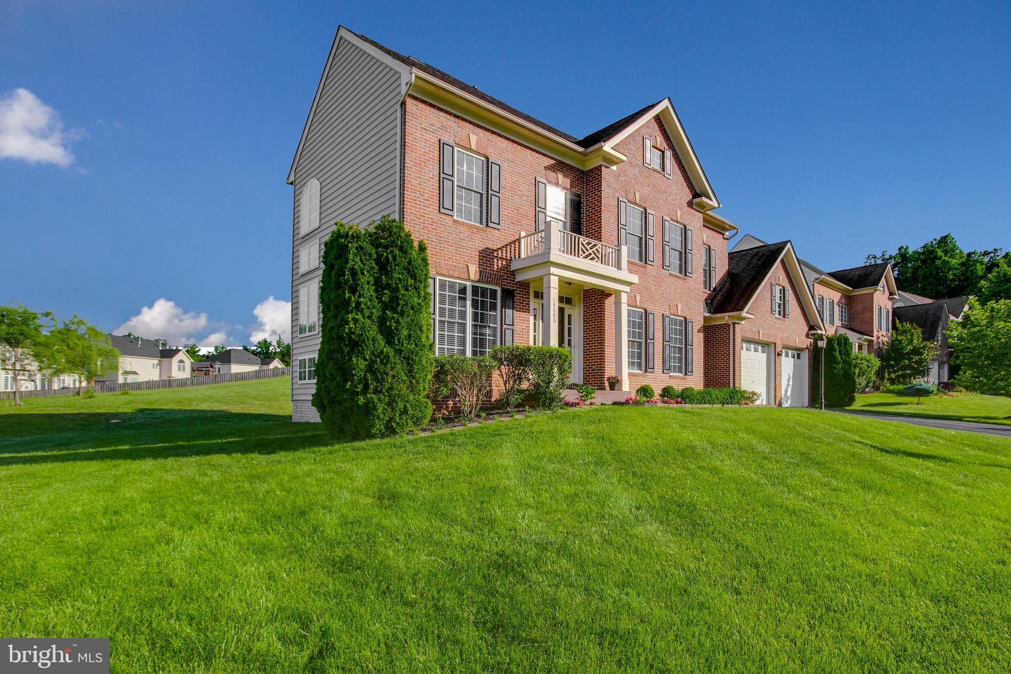 STONE WALL MANOR - Residential