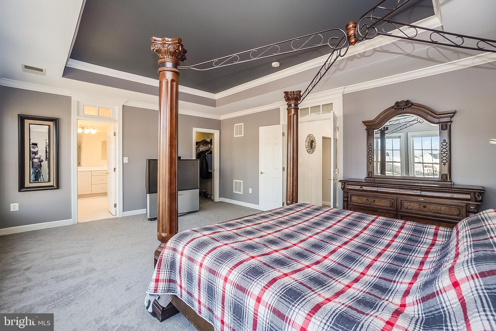 STONE WALL MANOR - Residential
