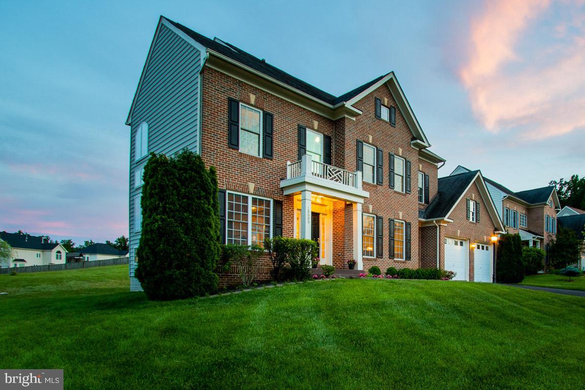 STONE WALL MANOR - Residential
