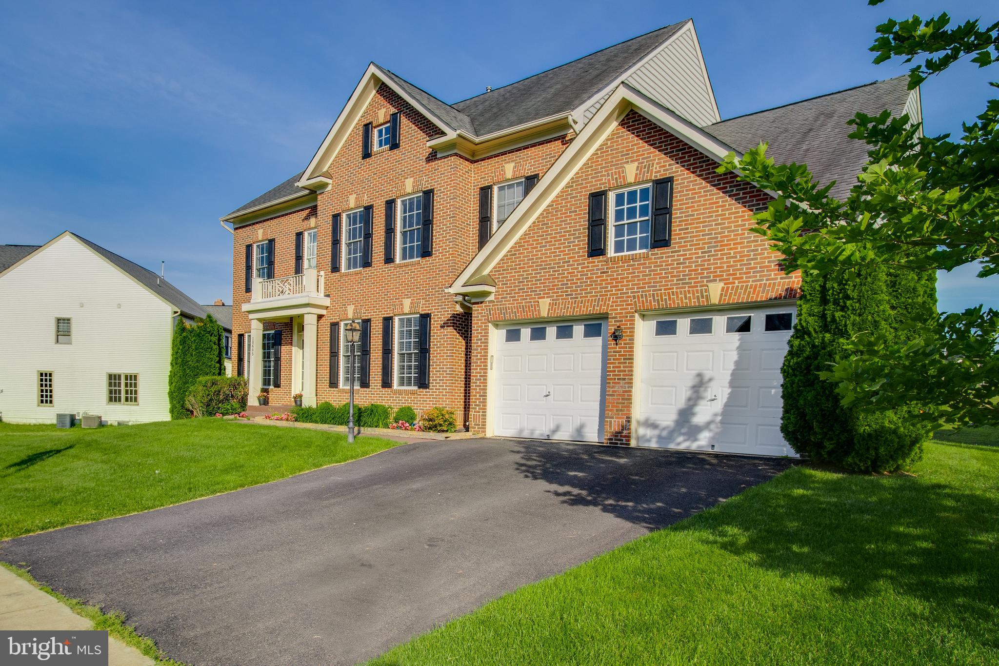 STONE WALL MANOR - Residential