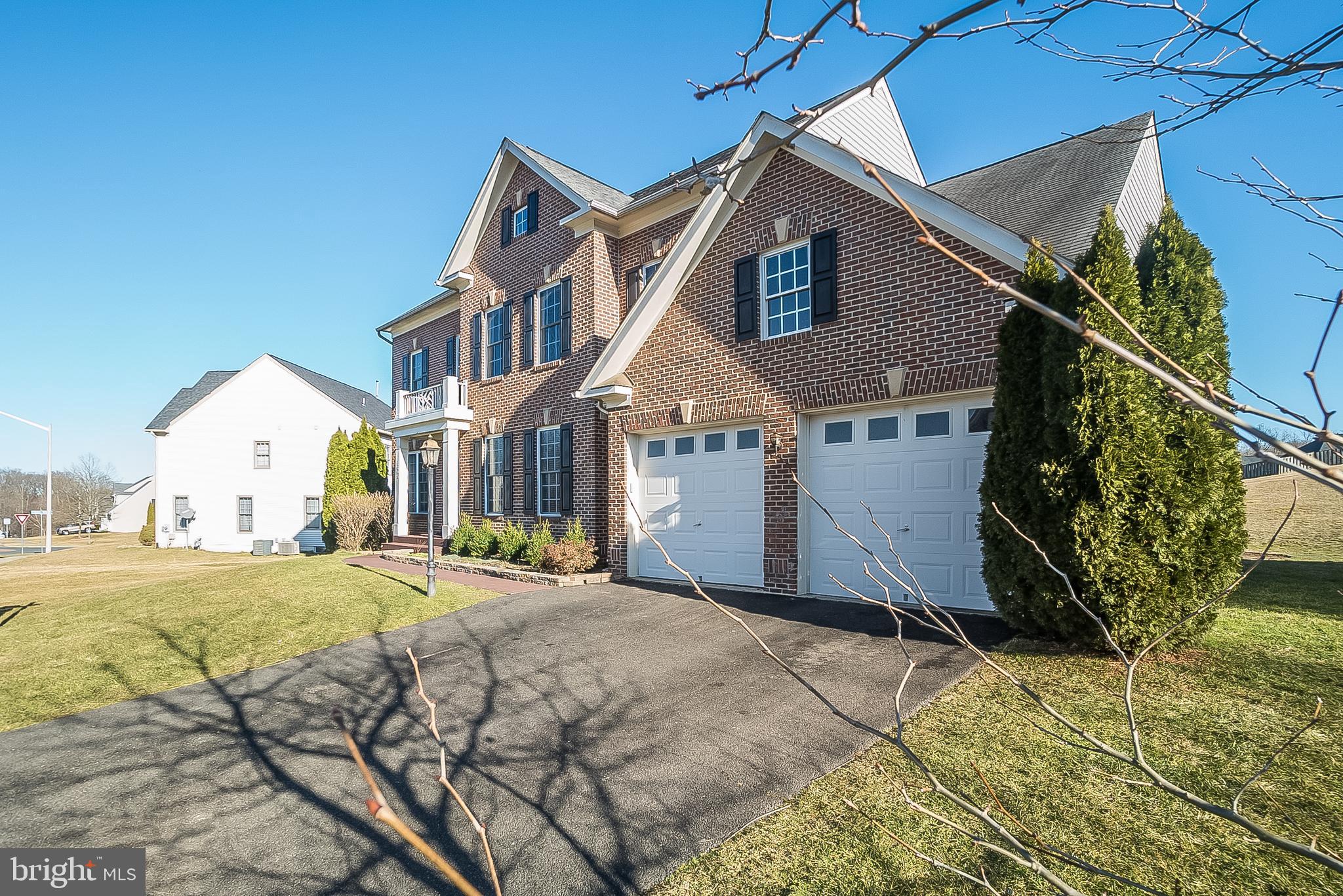 STONE WALL MANOR - Residential
