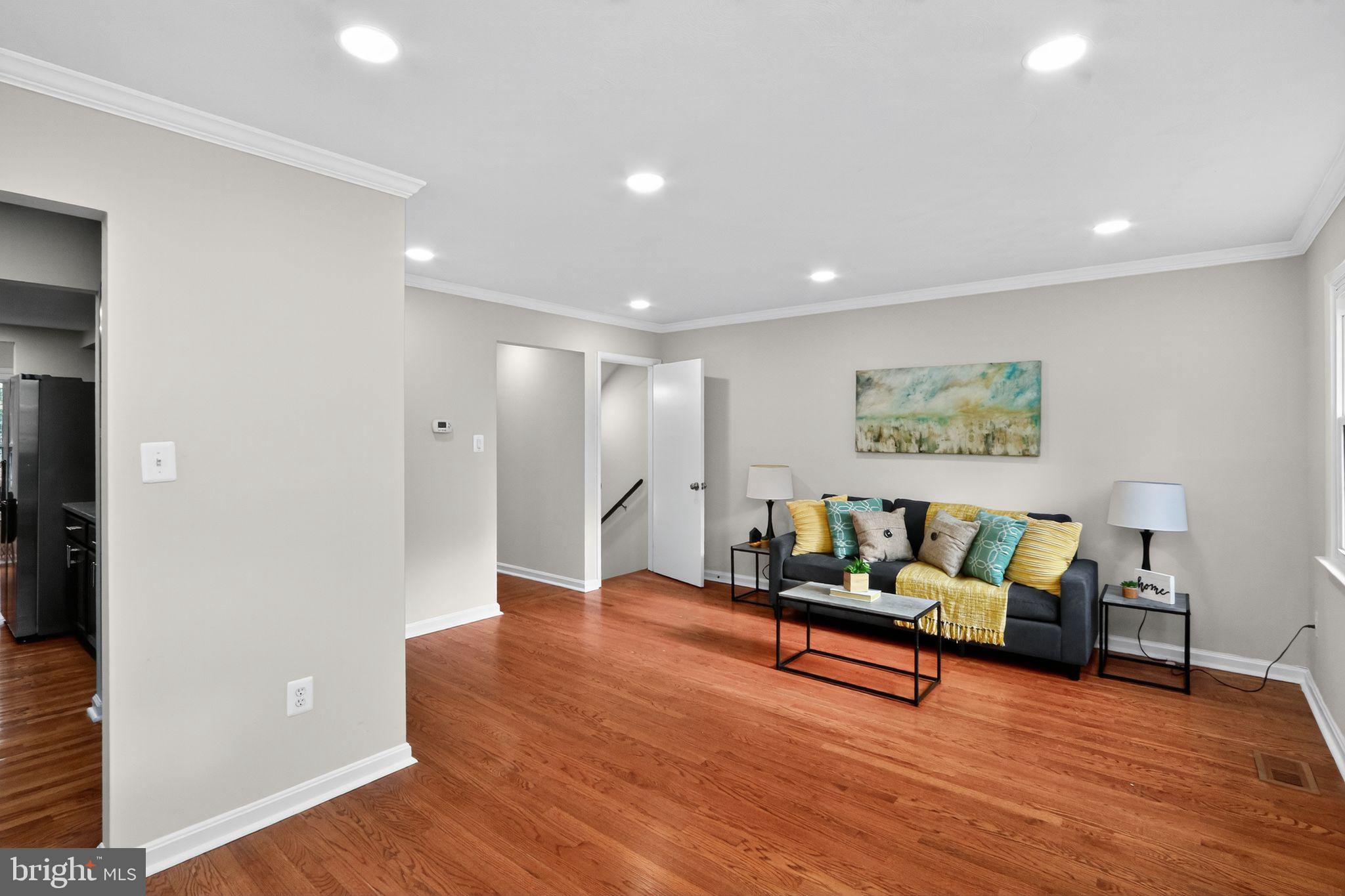 6461 ROCKSHIRE COURT