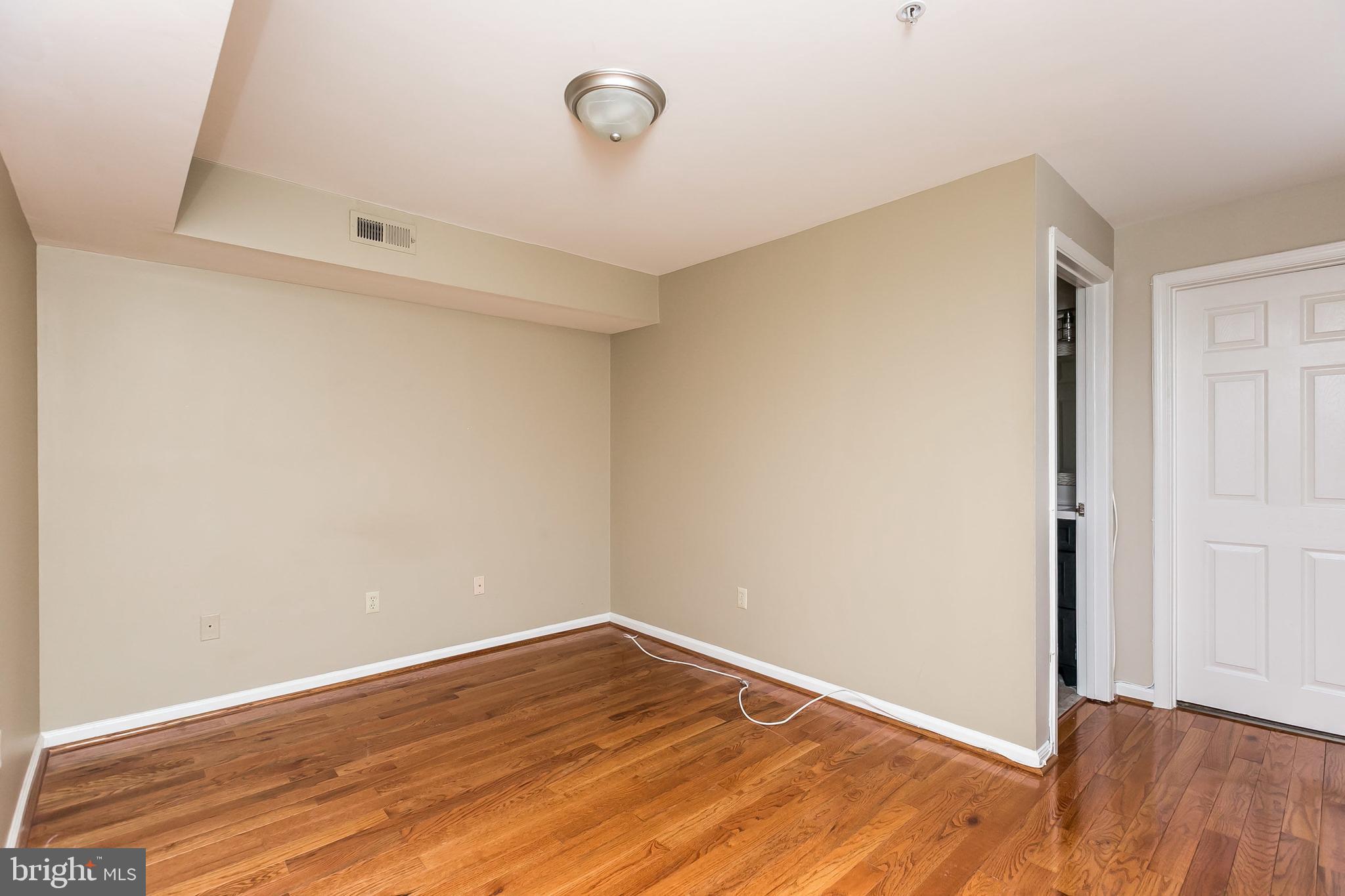 FEDERAL HILL HISTORIC DISTRICT - Residential Lease