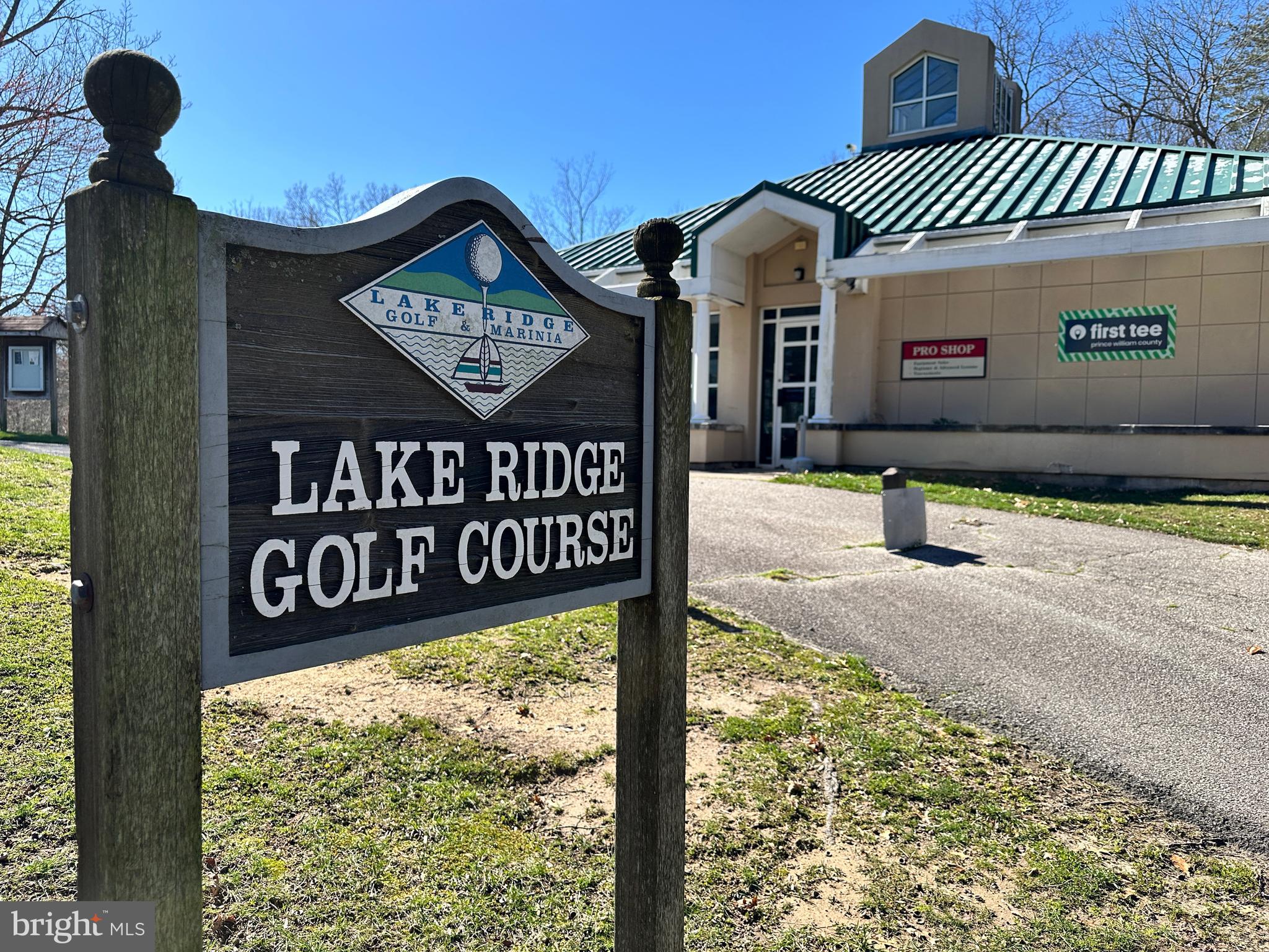 LAKE RIDGE - Residential
