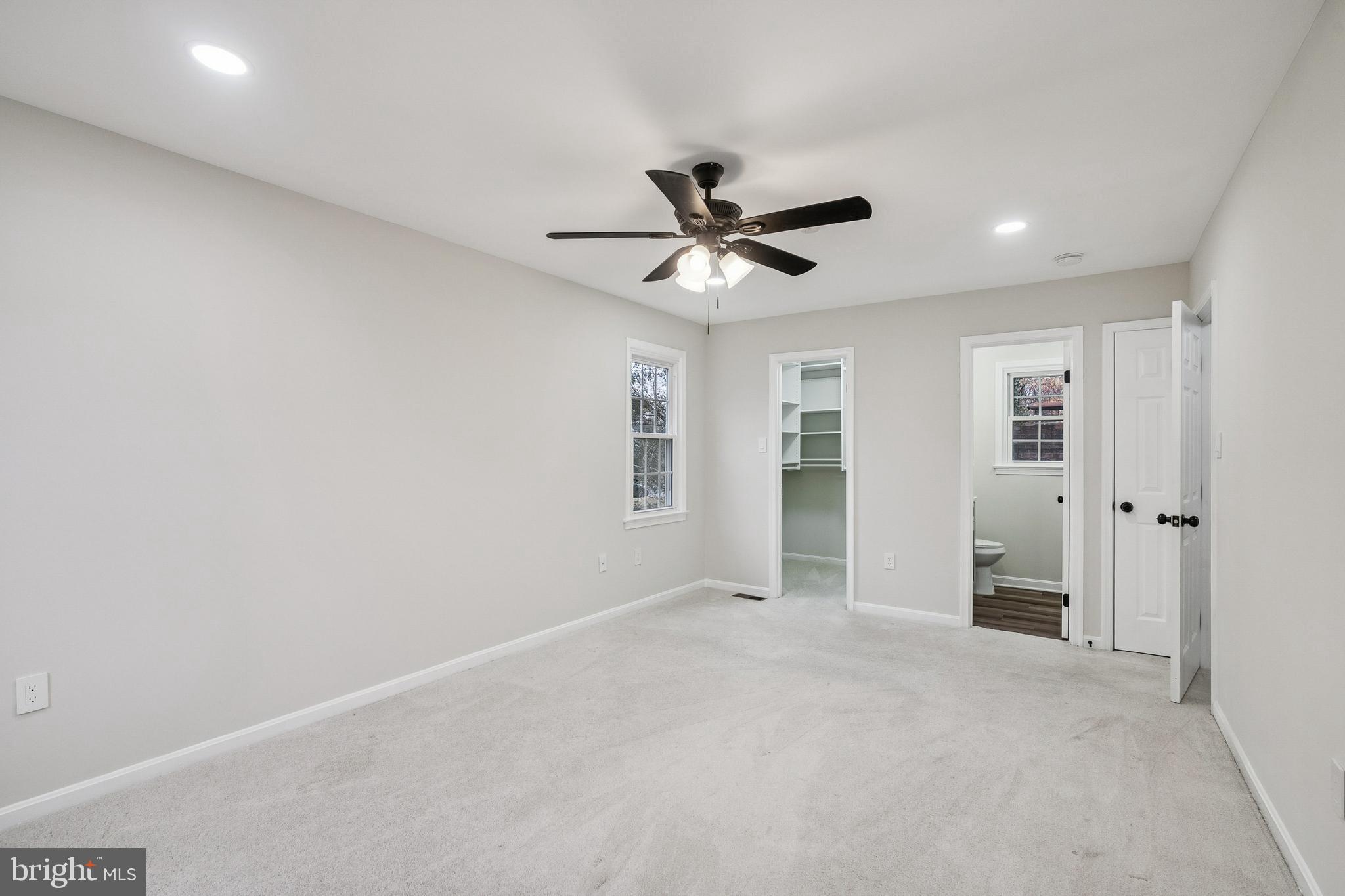 LAKE RIDGE - Residential