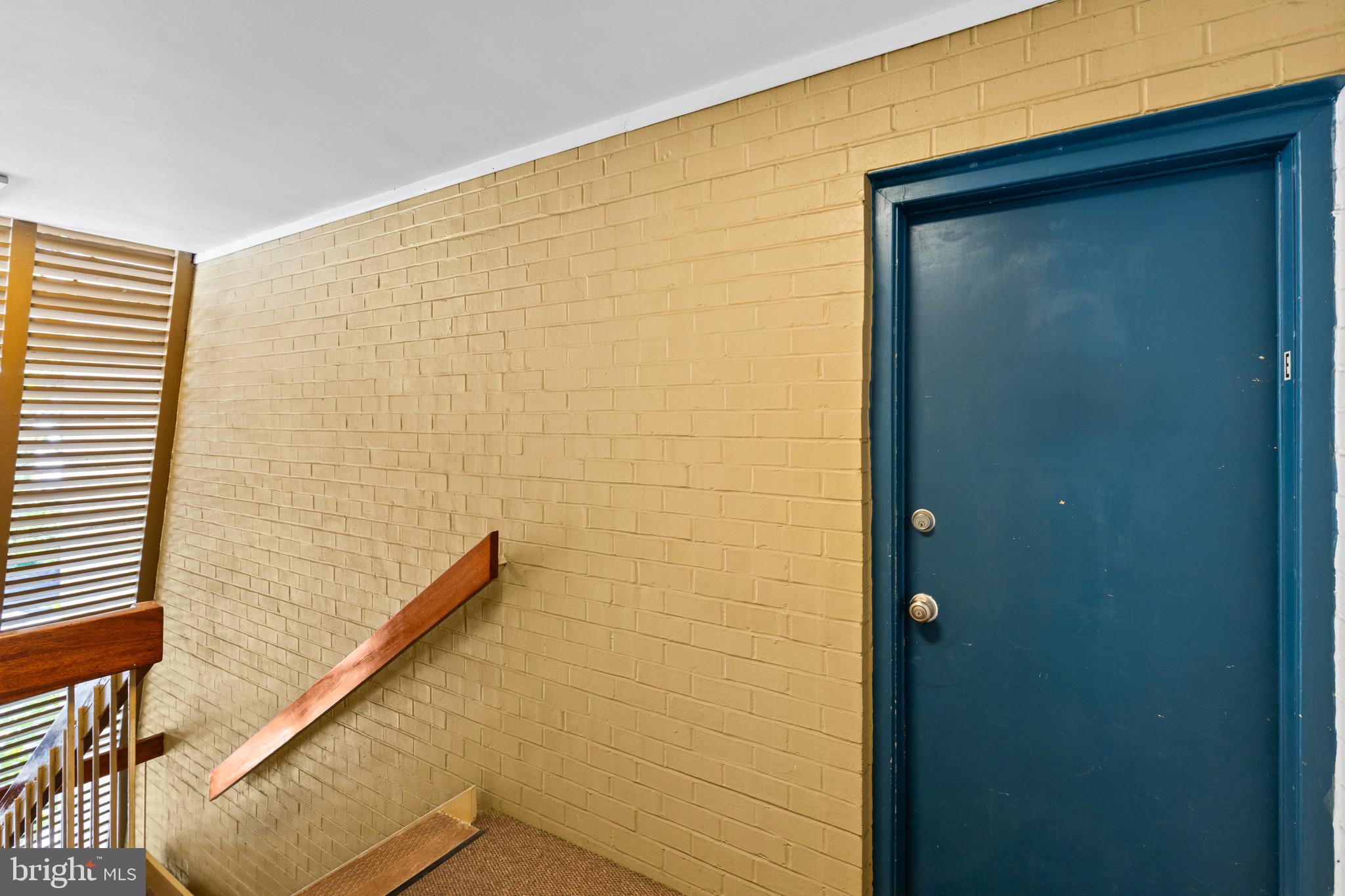23 HAMILL ROAD 23E