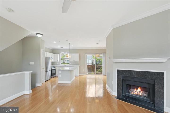 21776 JARVIS SQUARE