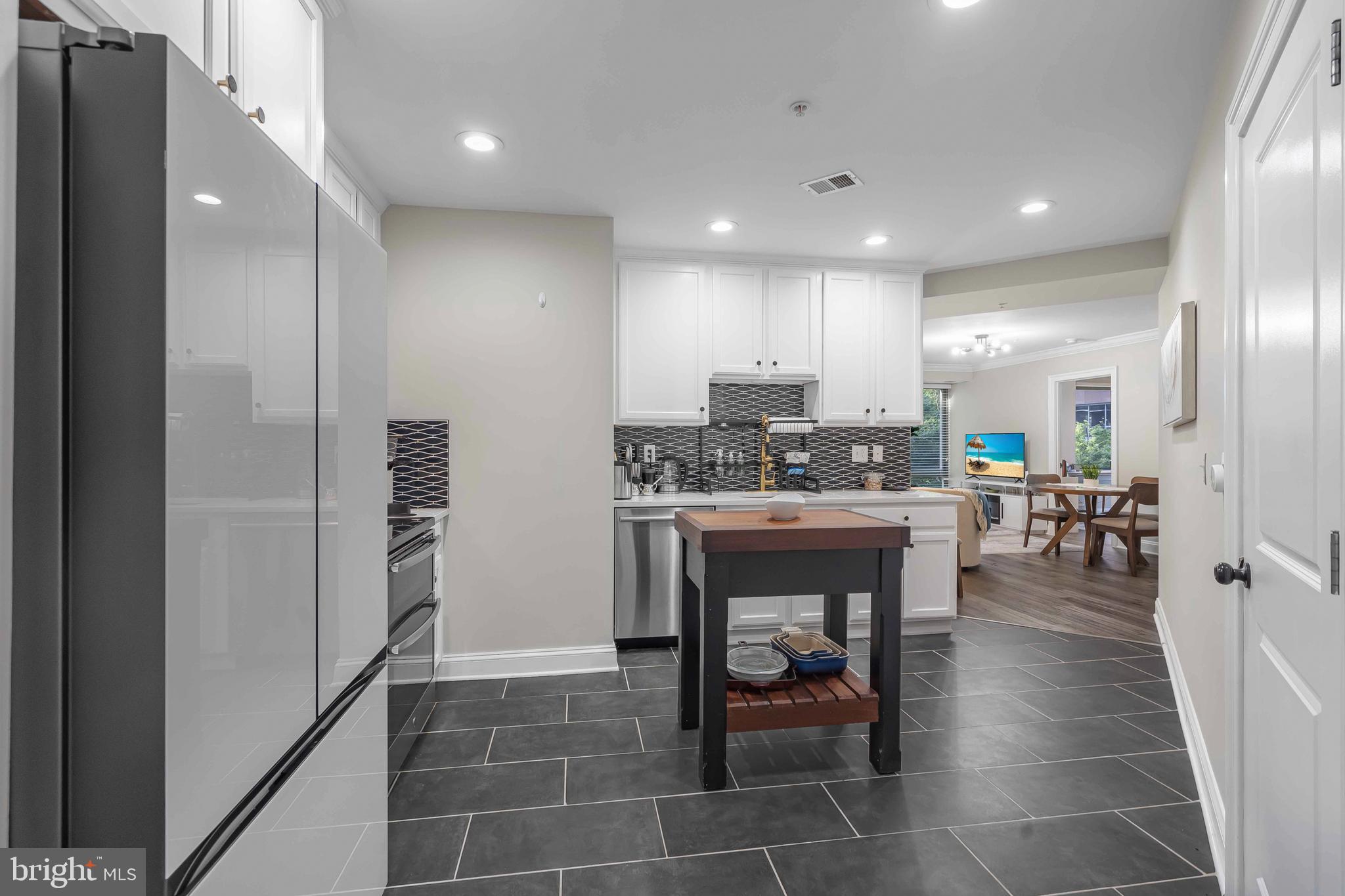 3625 10TH STREET N 208