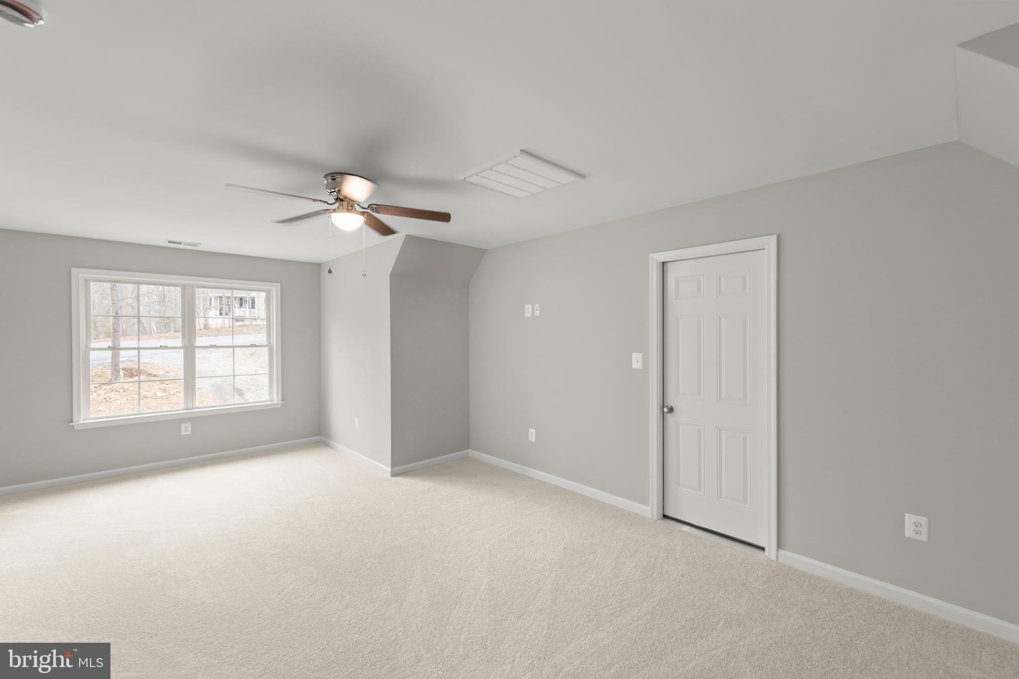 LAKE HOLIDAY ESTATES - Residential