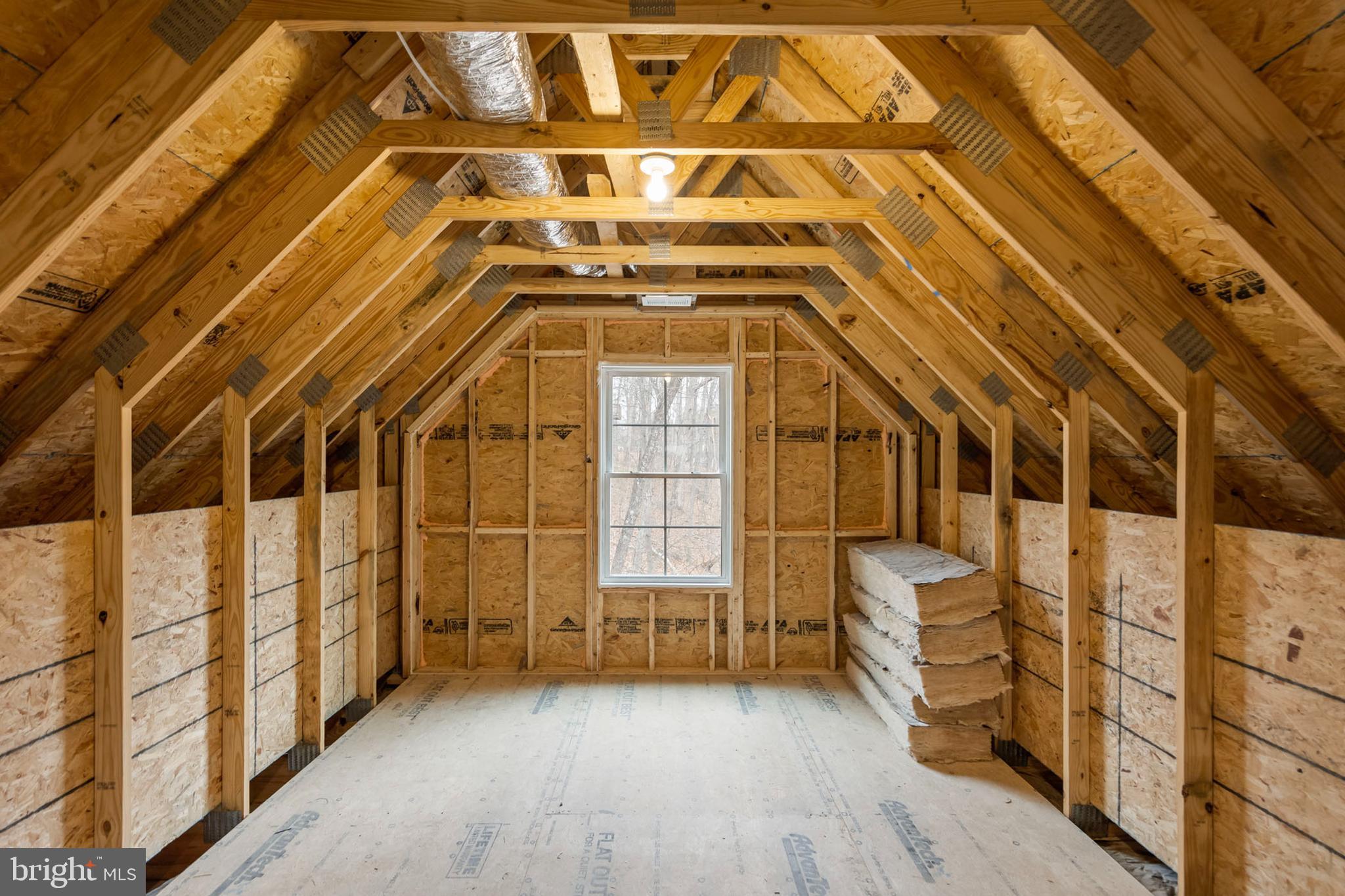 LAKE HOLIDAY ESTATES - Residential