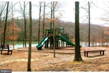 LAKE HOLIDAY ESTATES - Residential