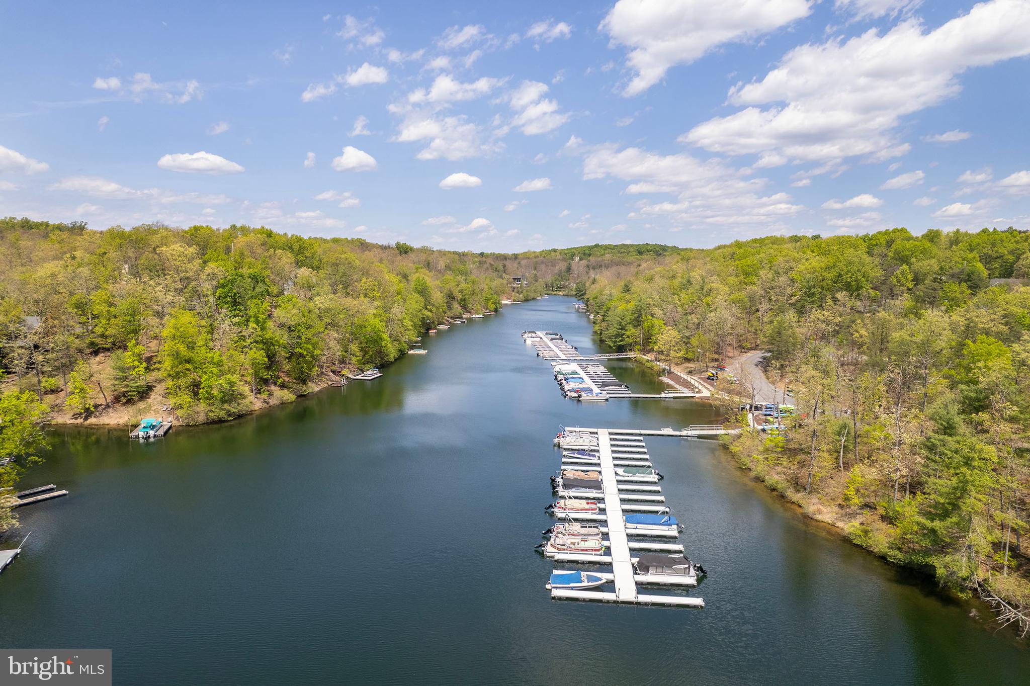 LAKE HOLIDAY ESTATES - Residential