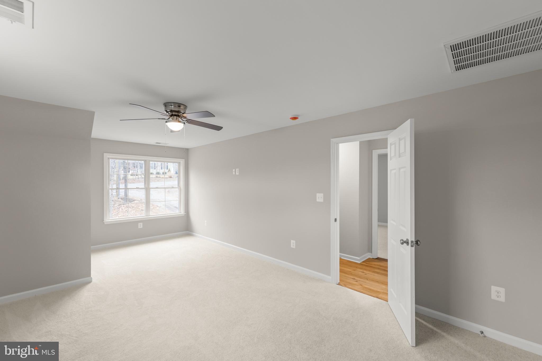 LAKE HOLIDAY ESTATES - Residential