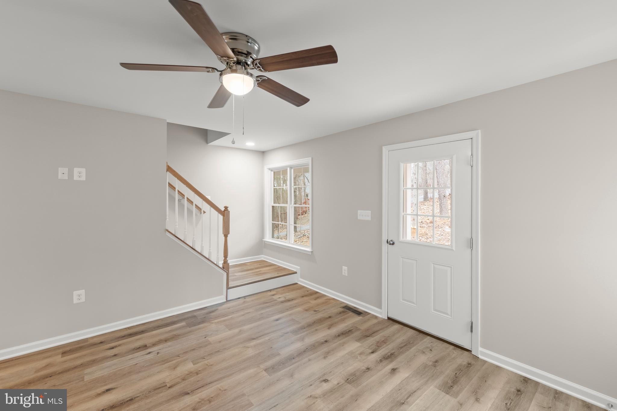 LAKE HOLIDAY ESTATES - Residential