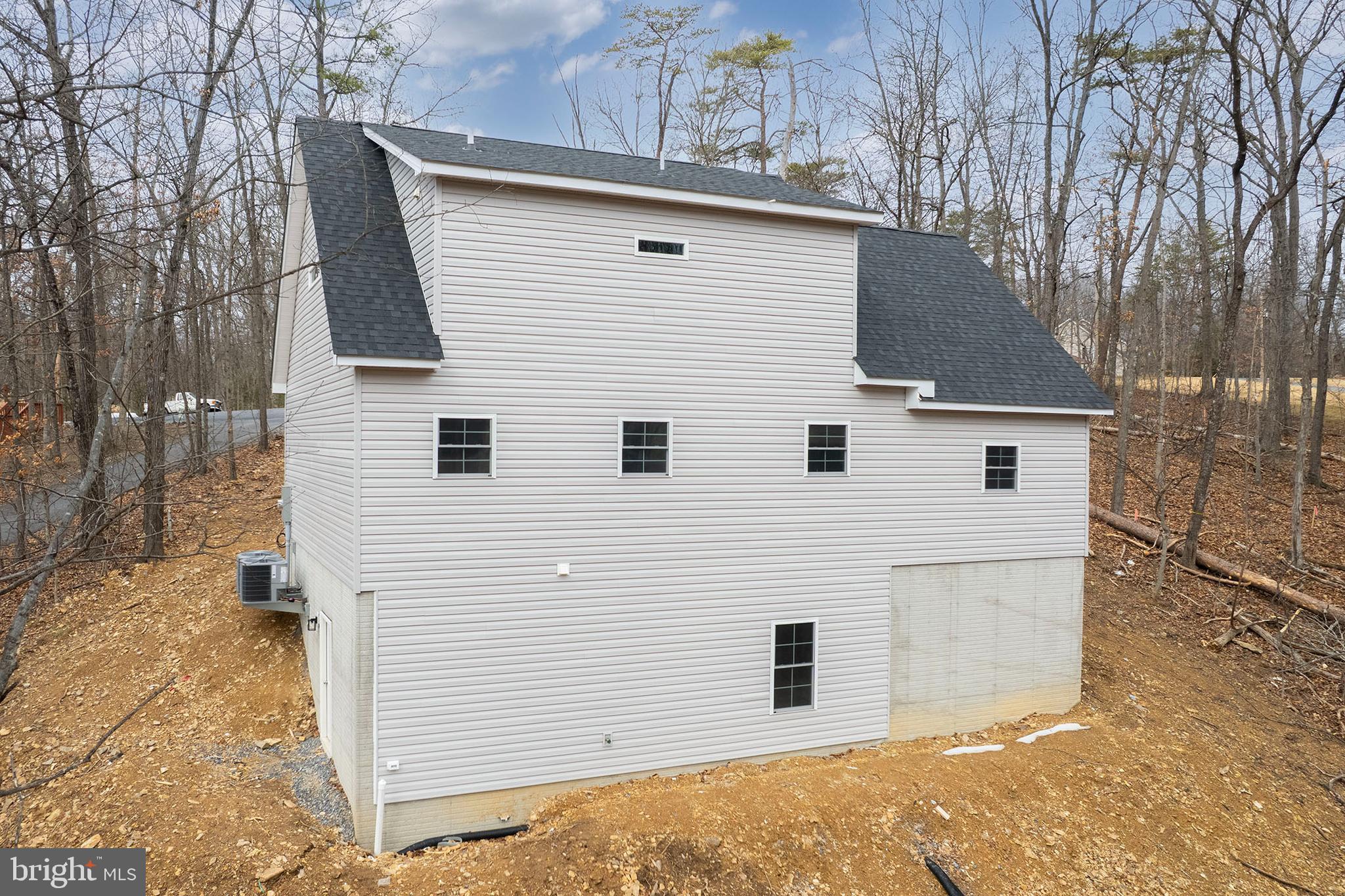 LAKE HOLIDAY ESTATES - Residential