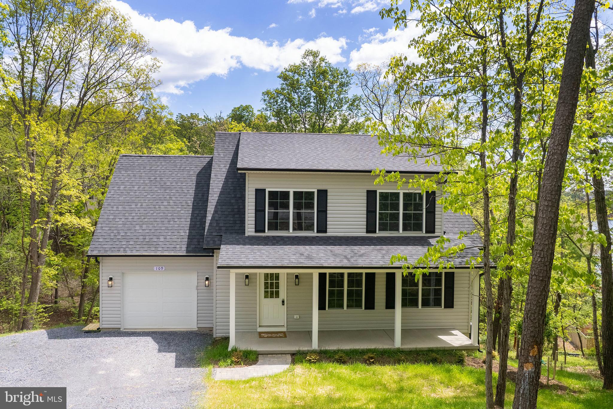 LAKE HOLIDAY ESTATES - Residential