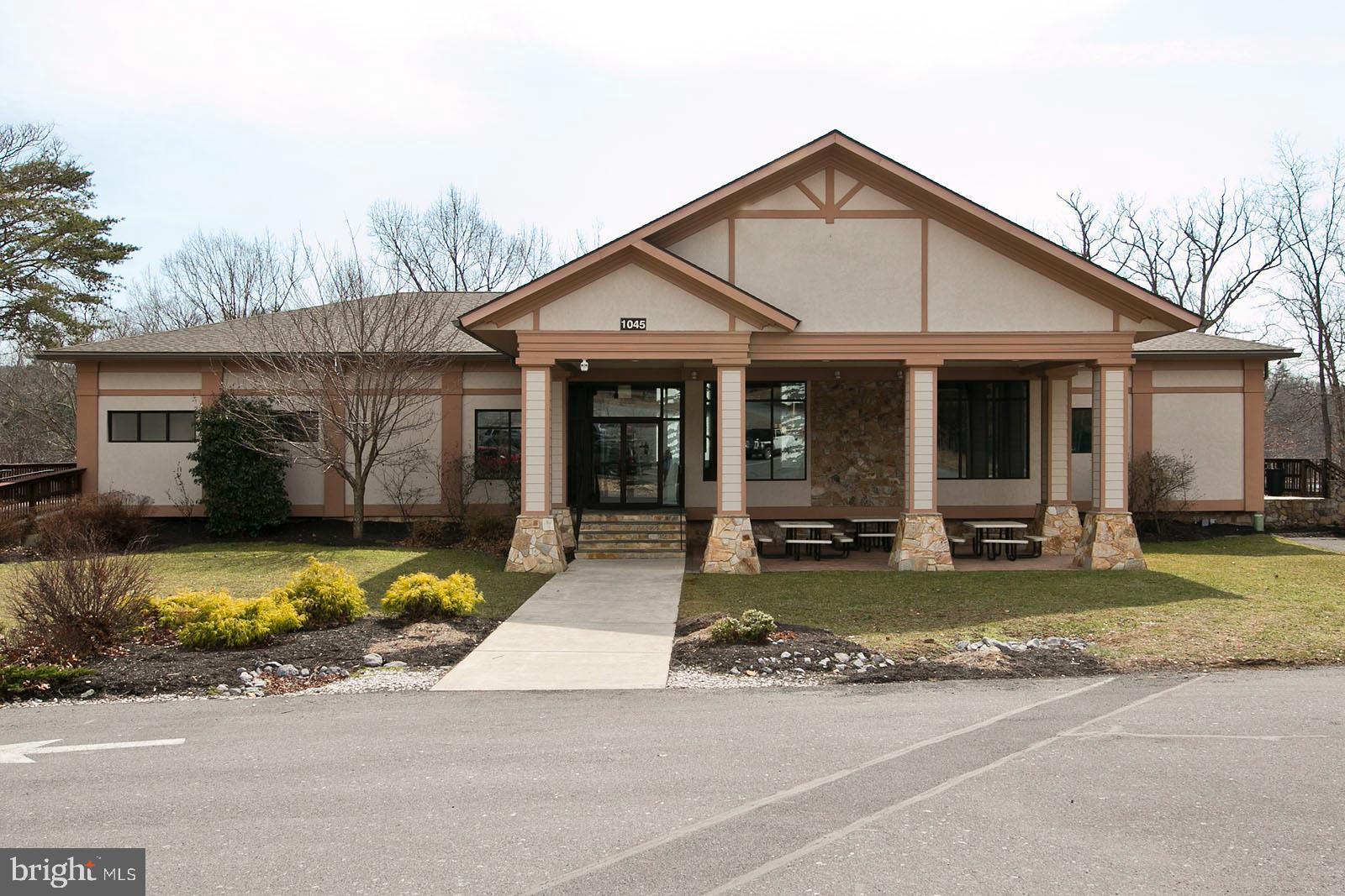 LAKE HOLIDAY ESTATES - Residential