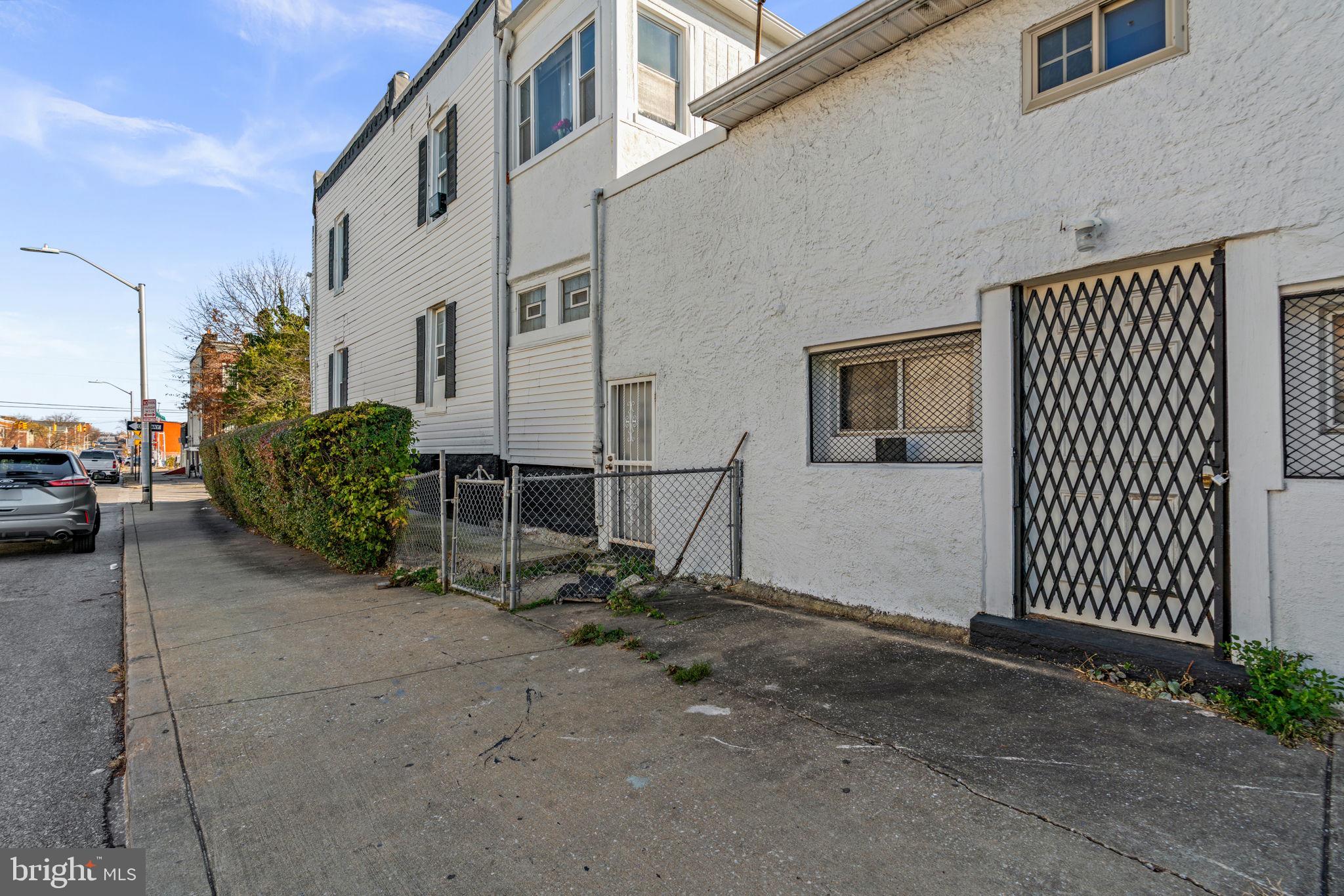 EASTERWOOD - Commercial Sale