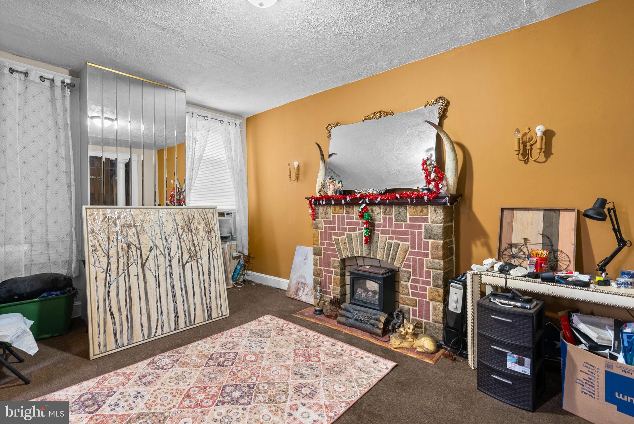 EASTERWOOD - Commercial Sale