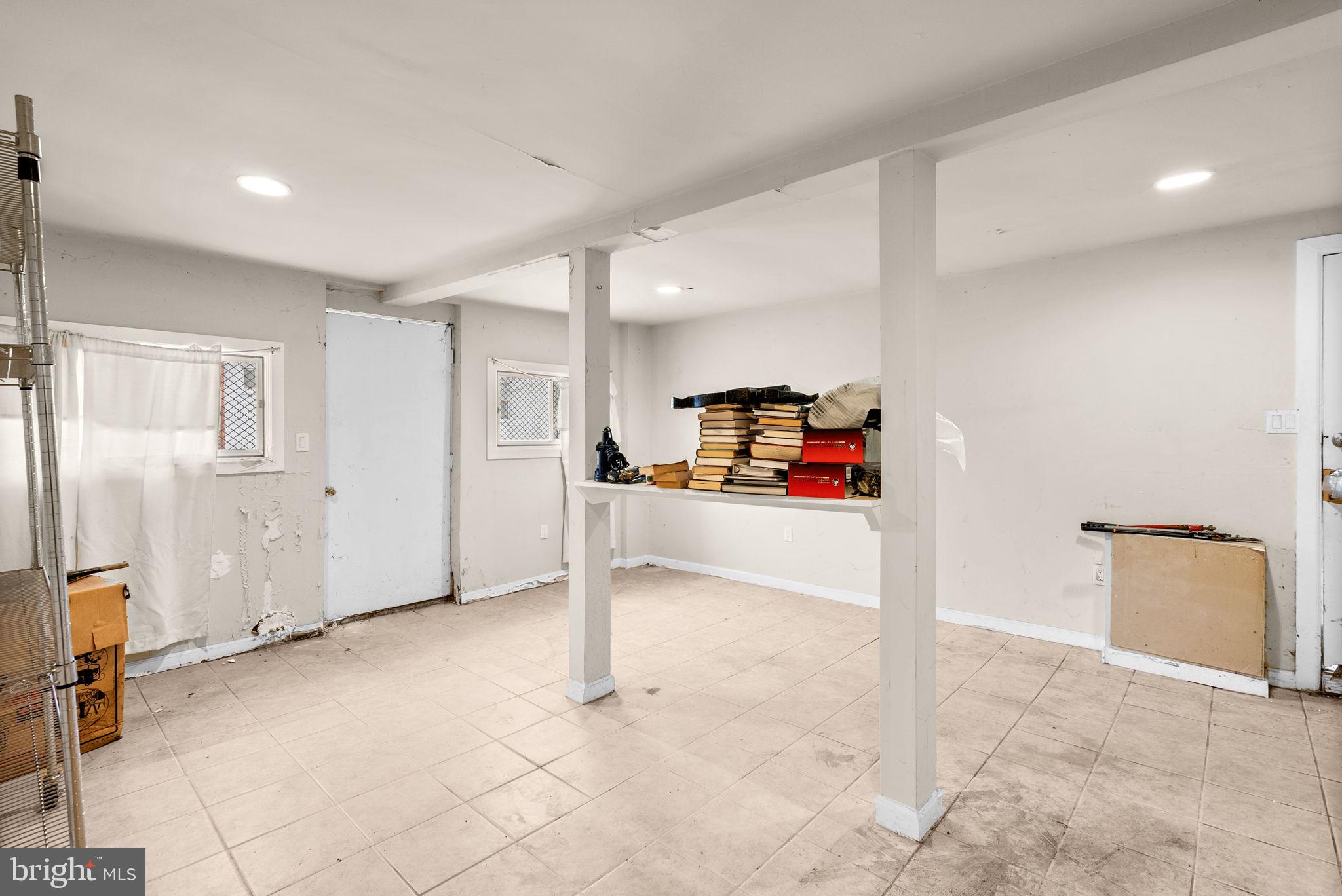 EASTERWOOD - Commercial Sale