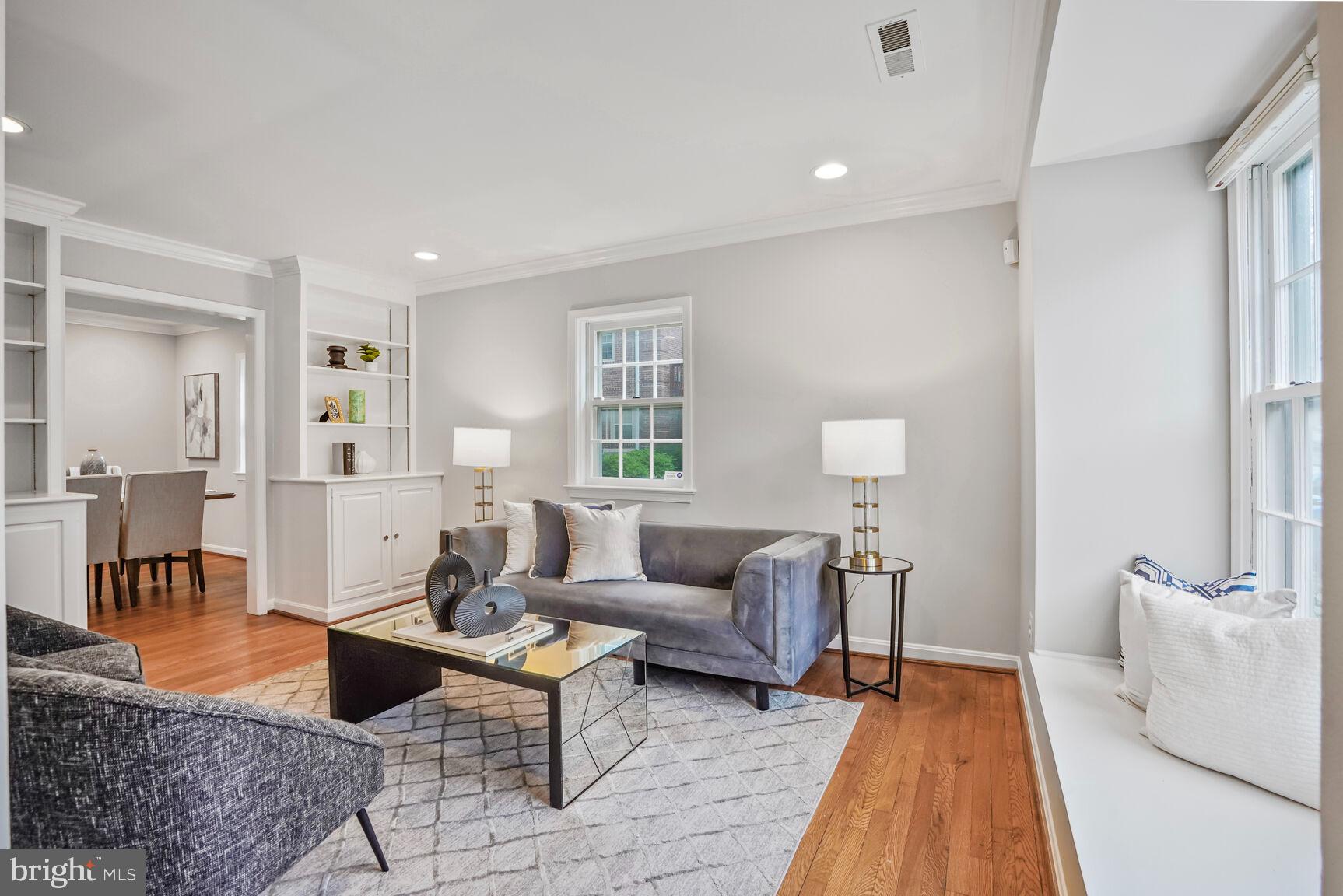 KENWOOD FOREST - Residential