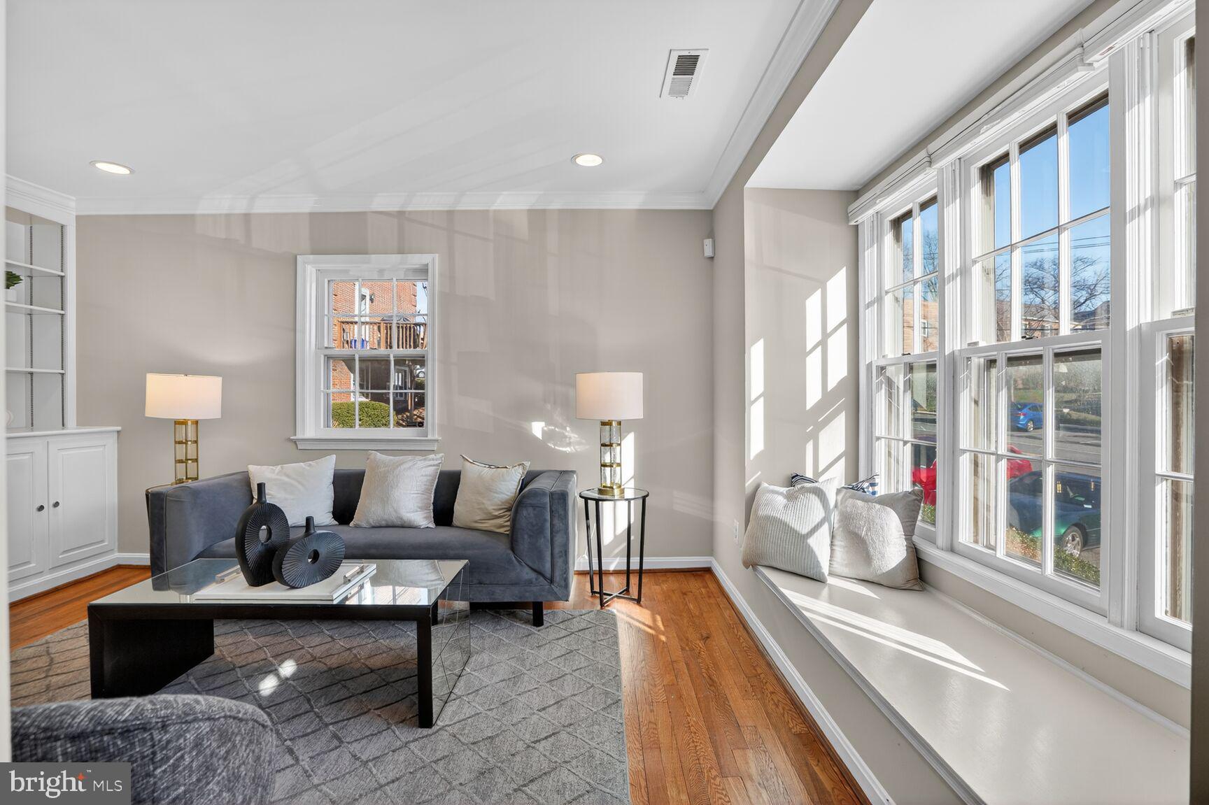 KENWOOD FOREST - Residential